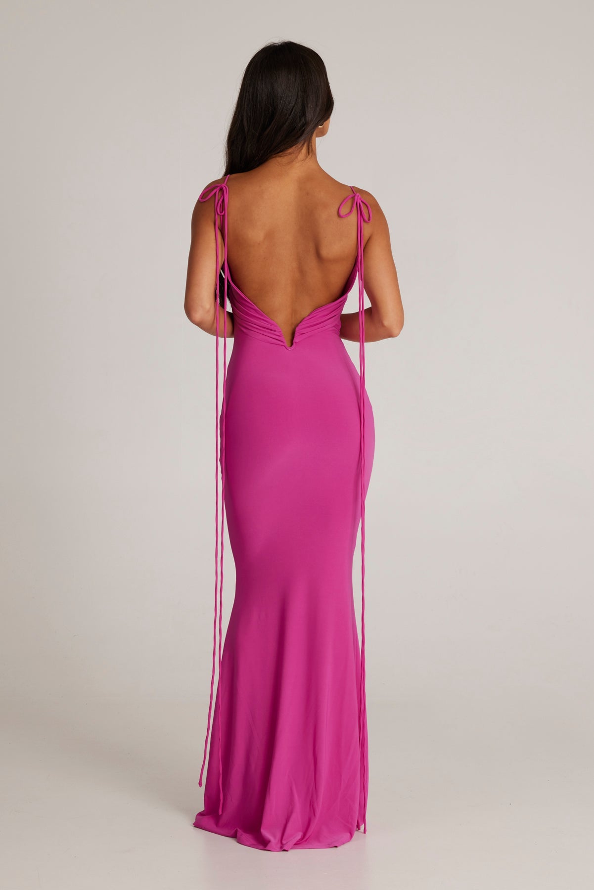MÉLANI The Label ANTONIA Low Back Midi Dress
