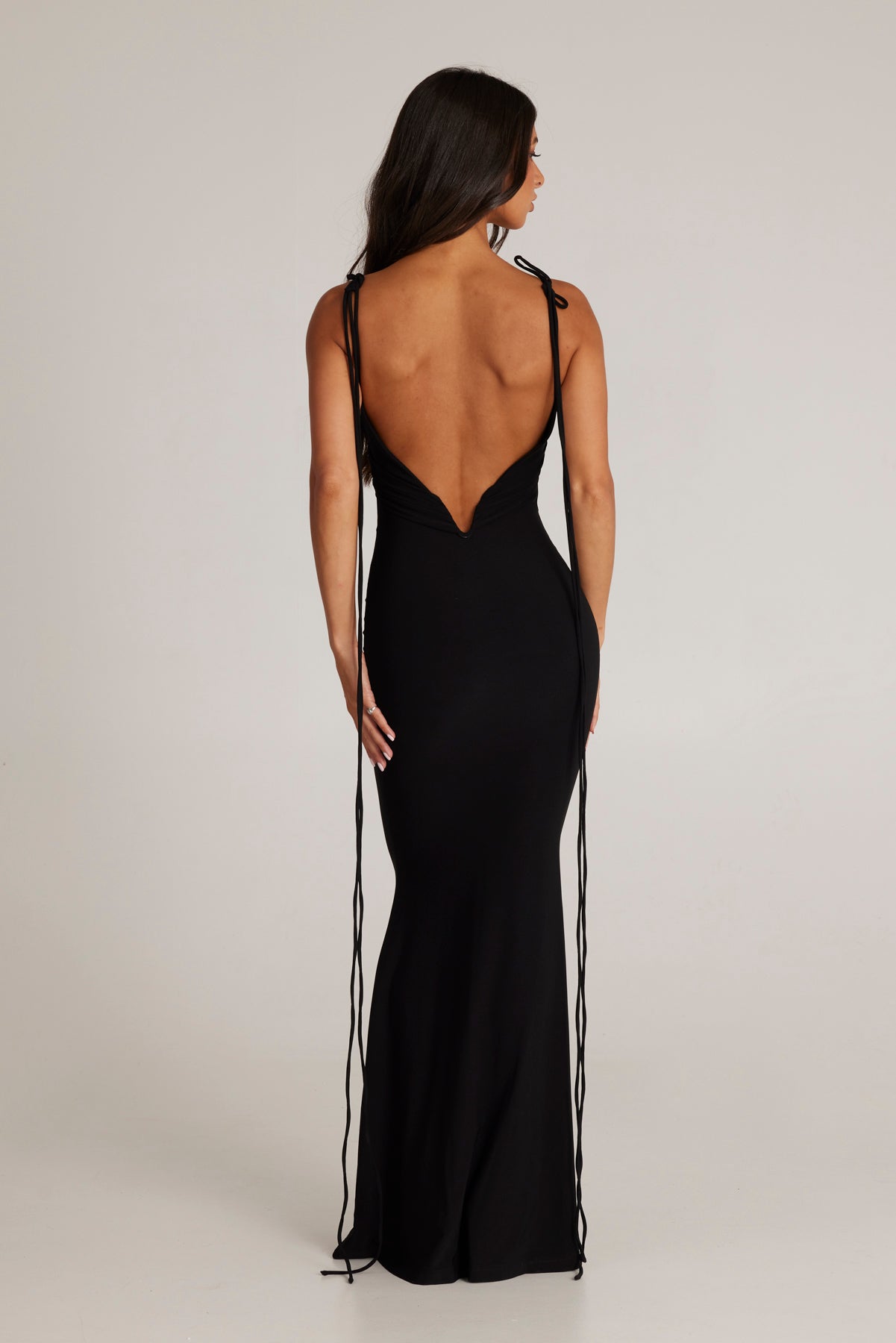 MÉLANI The Label ANTONIA Black Low Back Midi Dress