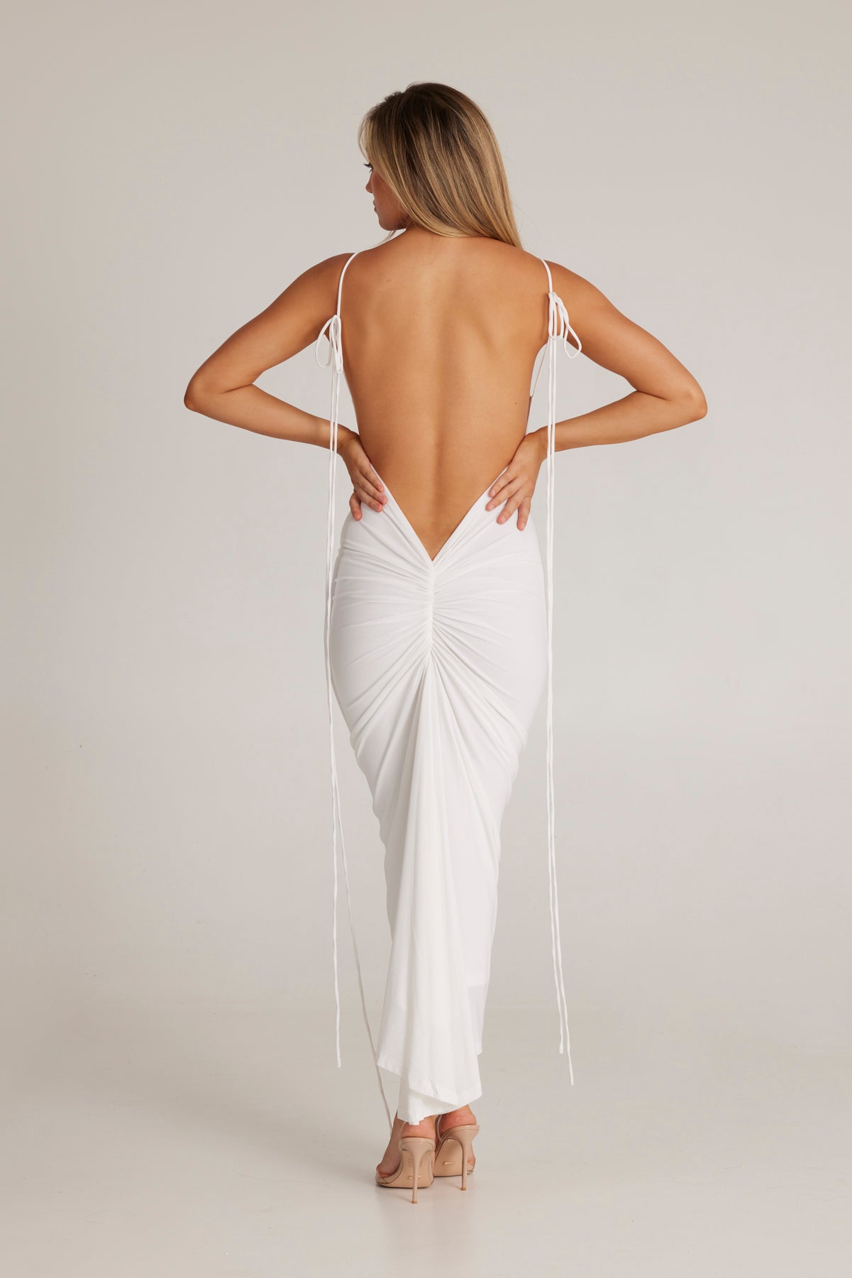 MÉLANI The Label AZARI Midi Dress