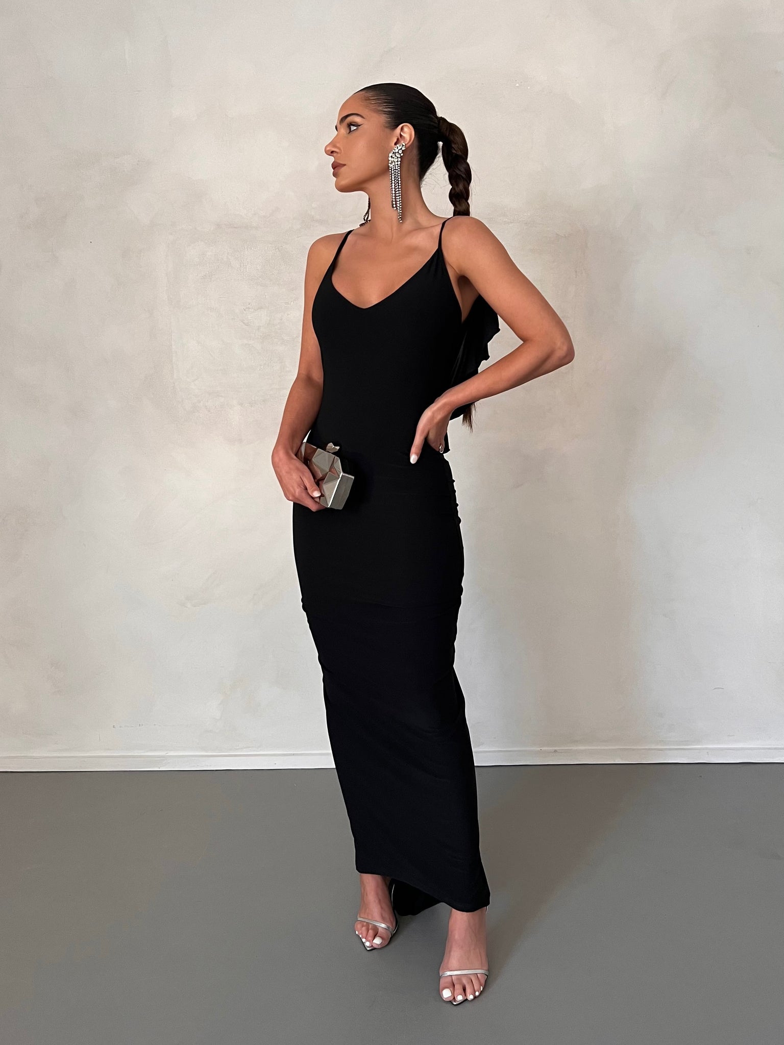 MÉLANI The Label BELLA Low Back Midi Dress