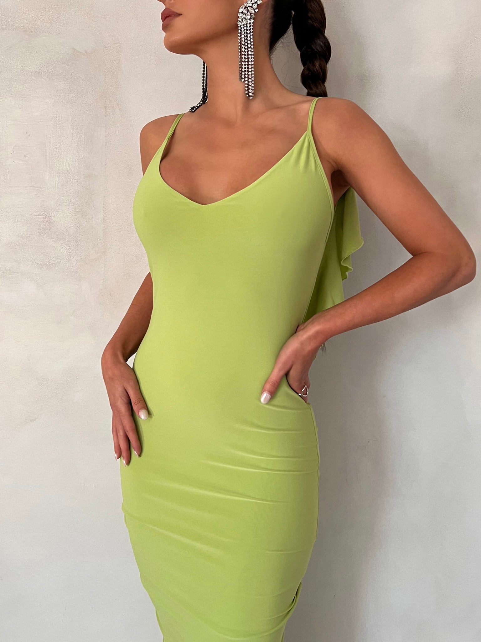 MÉLANI The Label BELLA Low Back Midi Dress