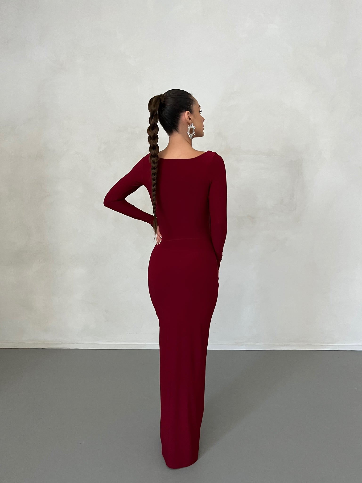 MÉLANI The Label AMARI Wine Reversible Long Sleeve Dress