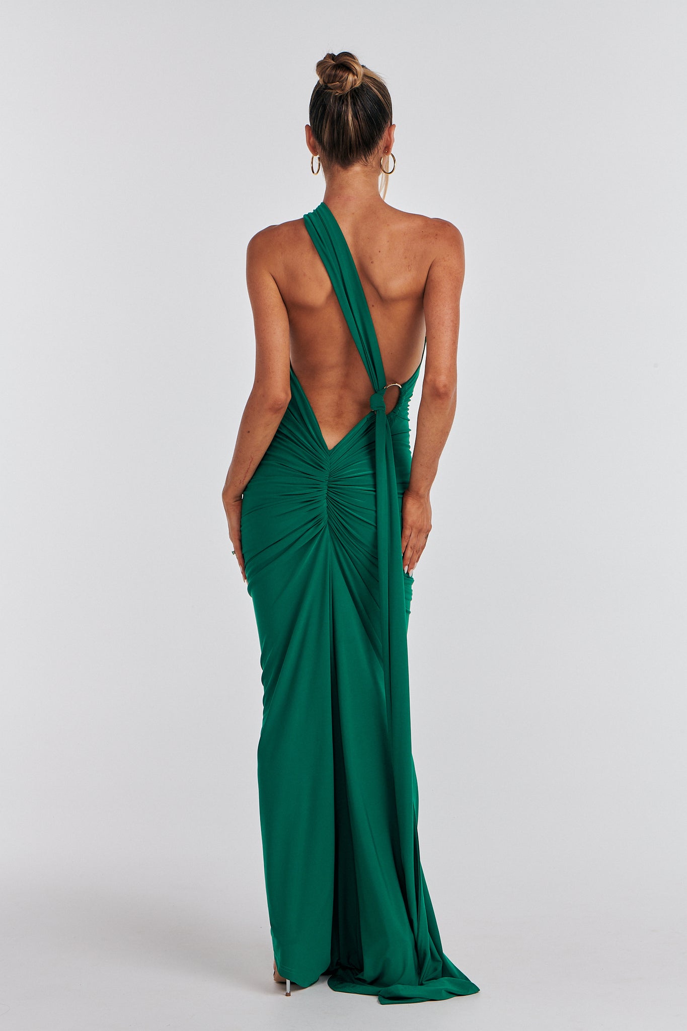 MÉLANI The Label CONSTANTINA Emerald Asymmetric Halterneck Midi Dress