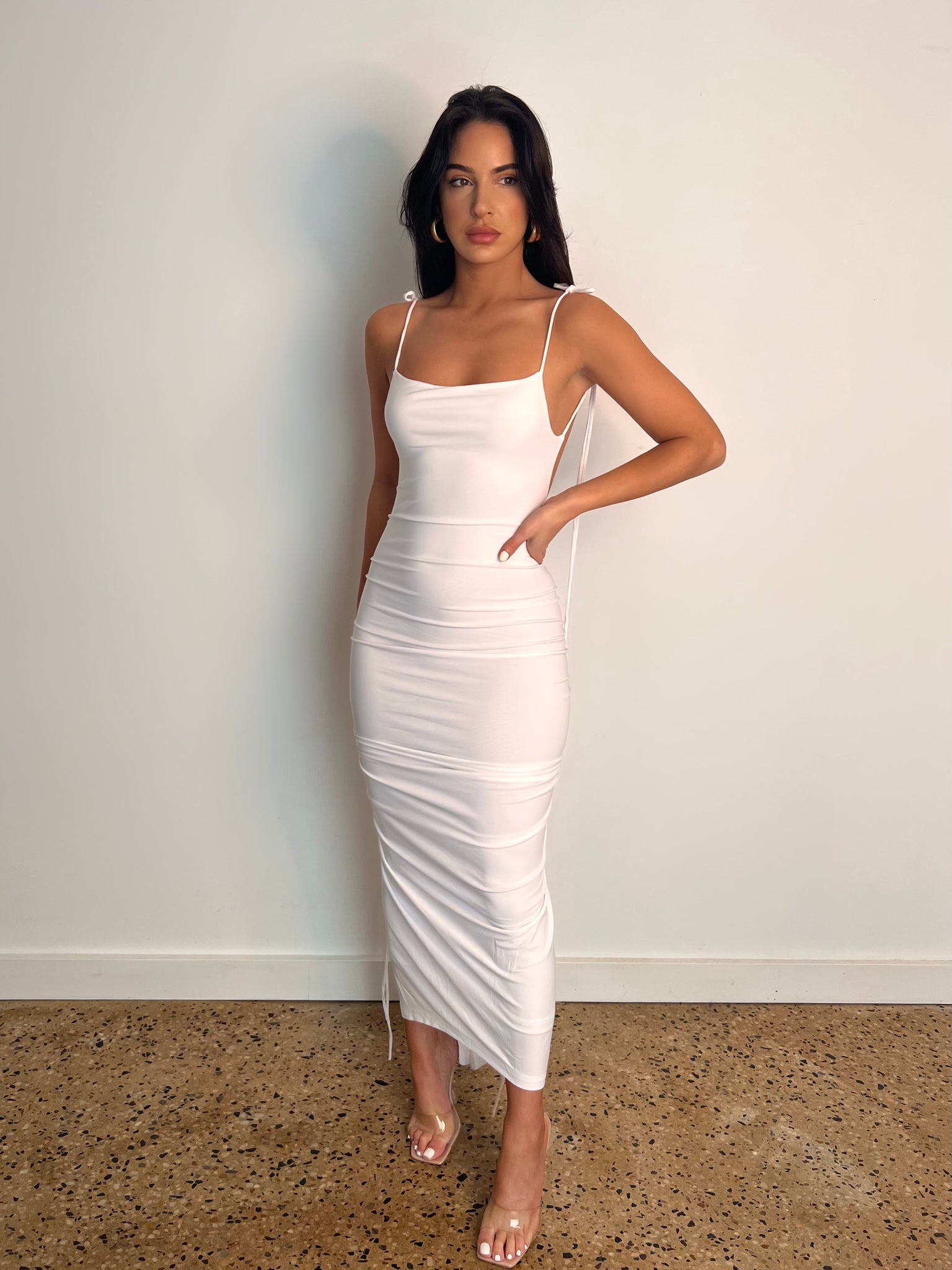 MÉLANI The Label AZARI Midi Dress in White