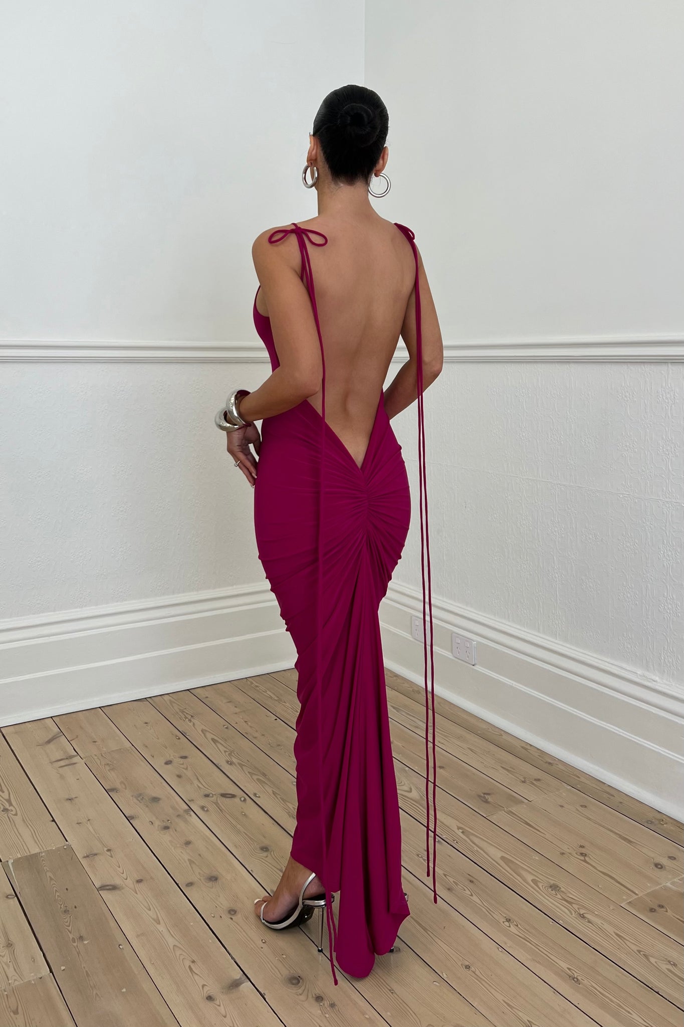 MÉLANI The Label AZARI Midi Dress