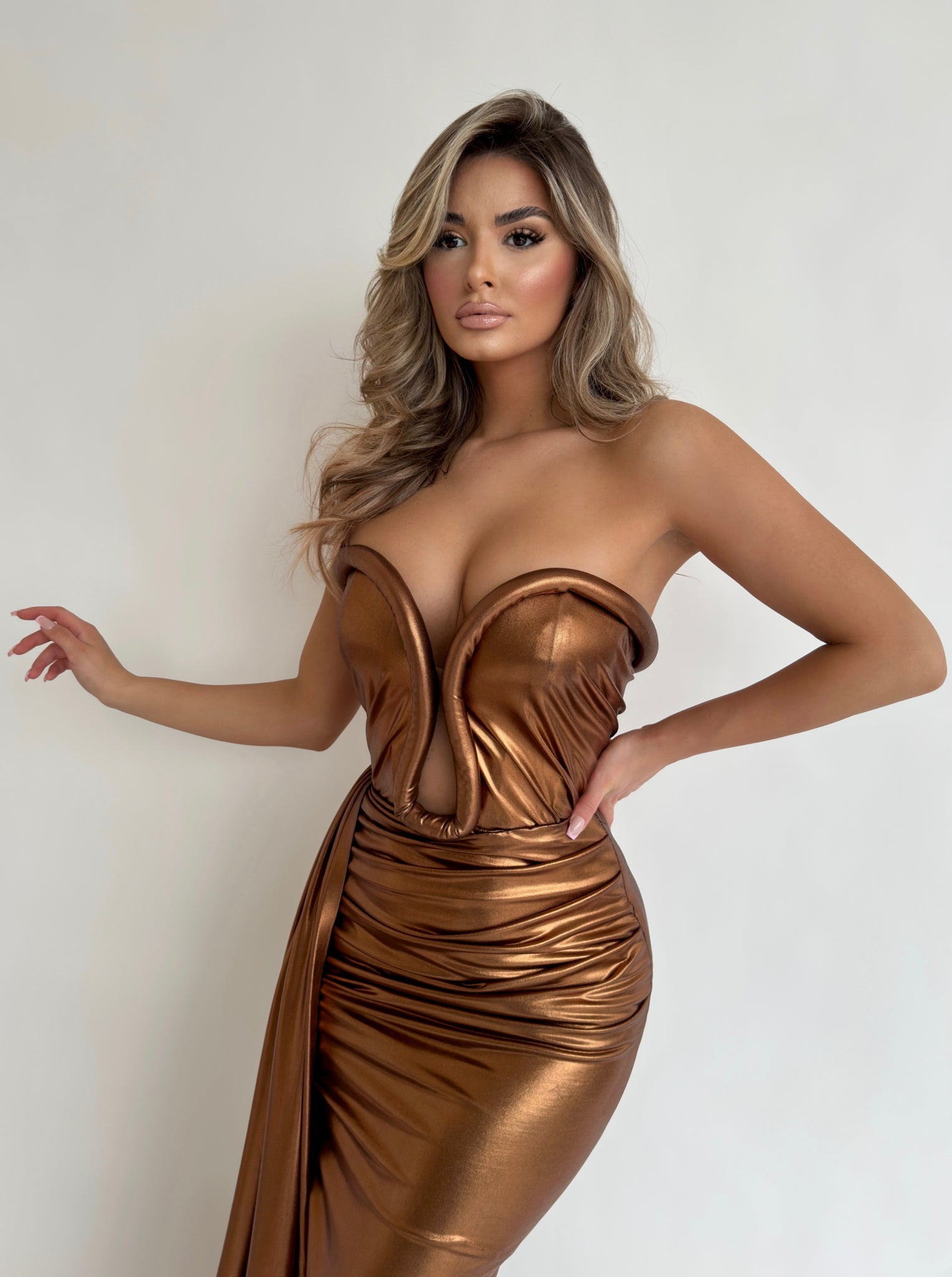 MINNA Fashion COCOA CHARM Bronze Metallic Strapless Mermaid Formal Dre MINNA Fashion COCOA CHARM Bronze Metallic Strapless Mermaid Formal Dre