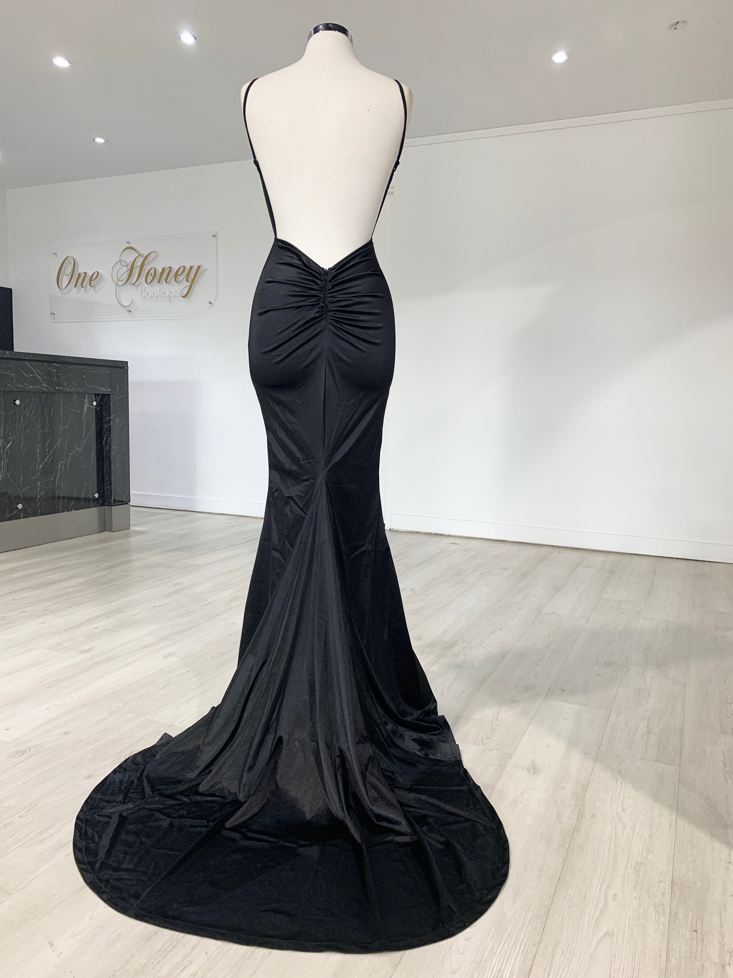 Honey Couture MILEE Low Back Mermaid Evening Gown Dress, Australian Designer Prom Dress with bum ruching in silky stretch fabric. Affordable.
