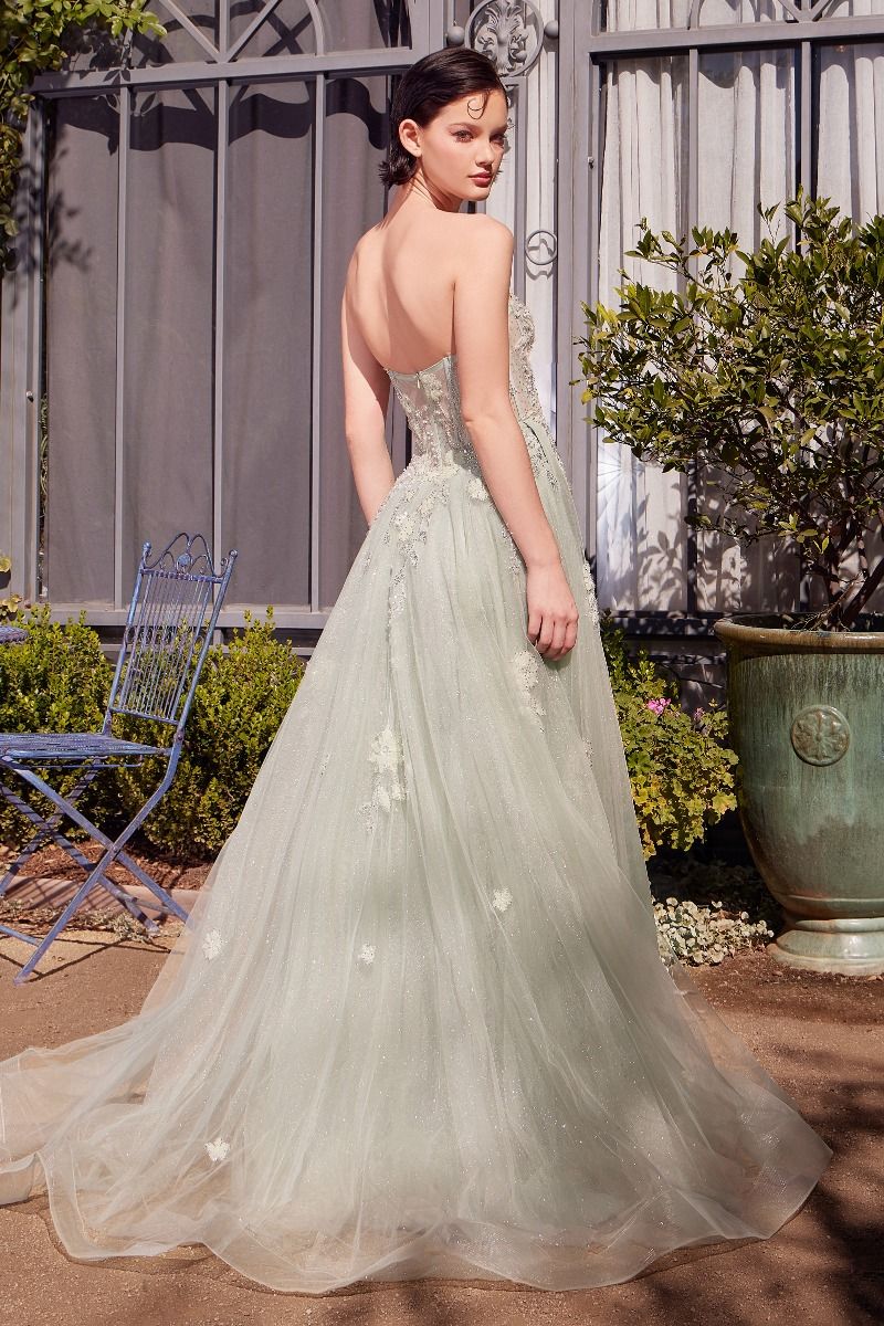 ZOSIA Floral Applique Tulle Prom Gown with Sweetheart Neckline in Garden Setting, Brisbane to Gold Coast, Australia