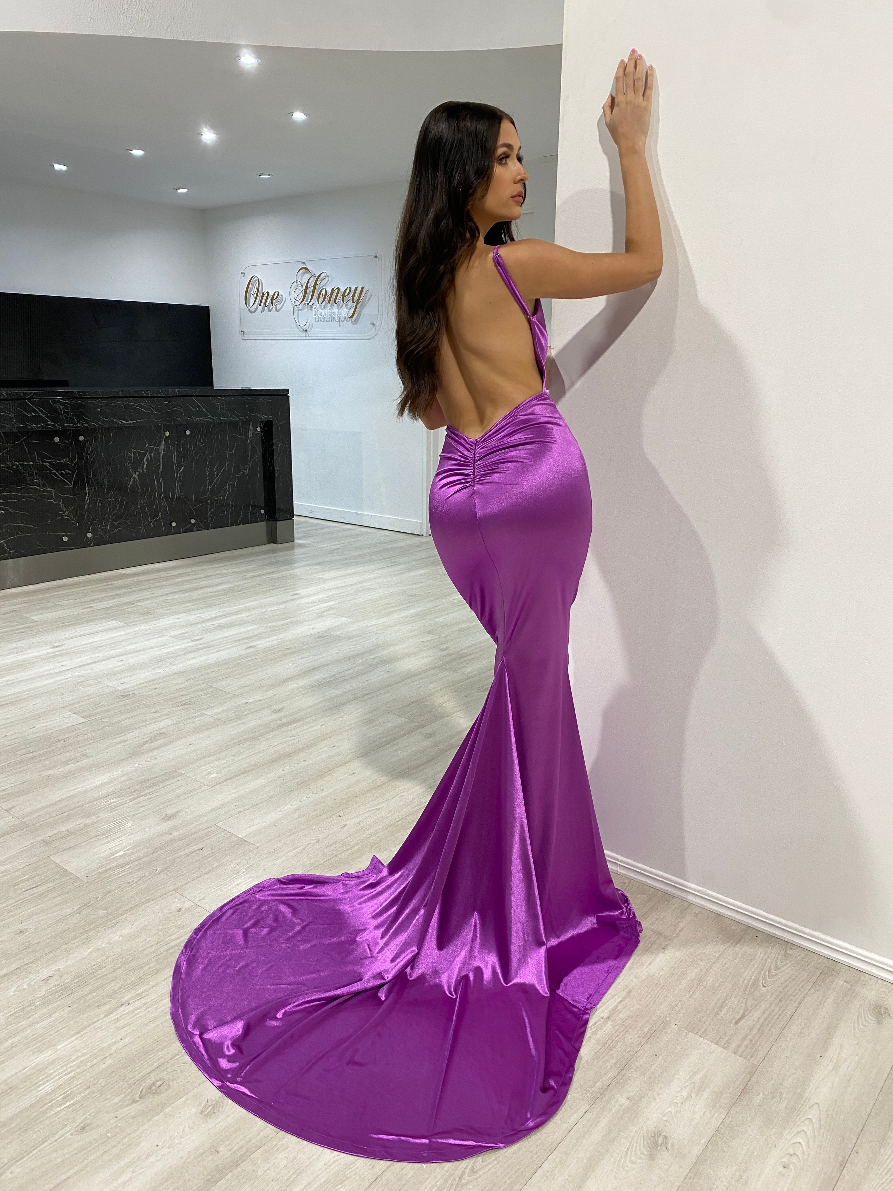 Honey Couture MILEE Low Back Mermaid Evening Gown in purple, an Australian Designer prom dress featuring a flattering silhouette and ruching.