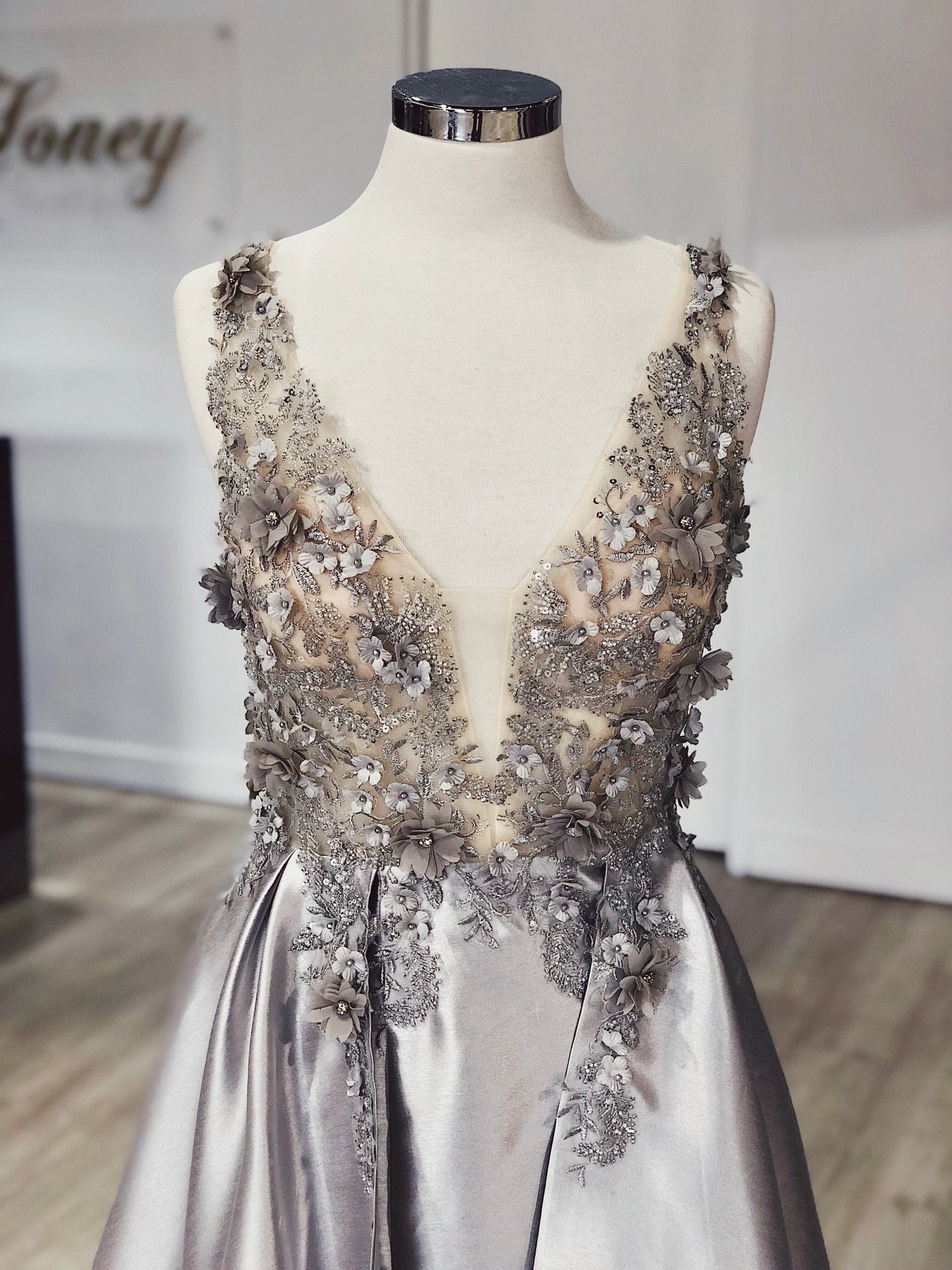 Honey Couture GENESIS 3D Flowers Tulle Bust A Line Formal Gown Dress in Australia | One Honey Boutique