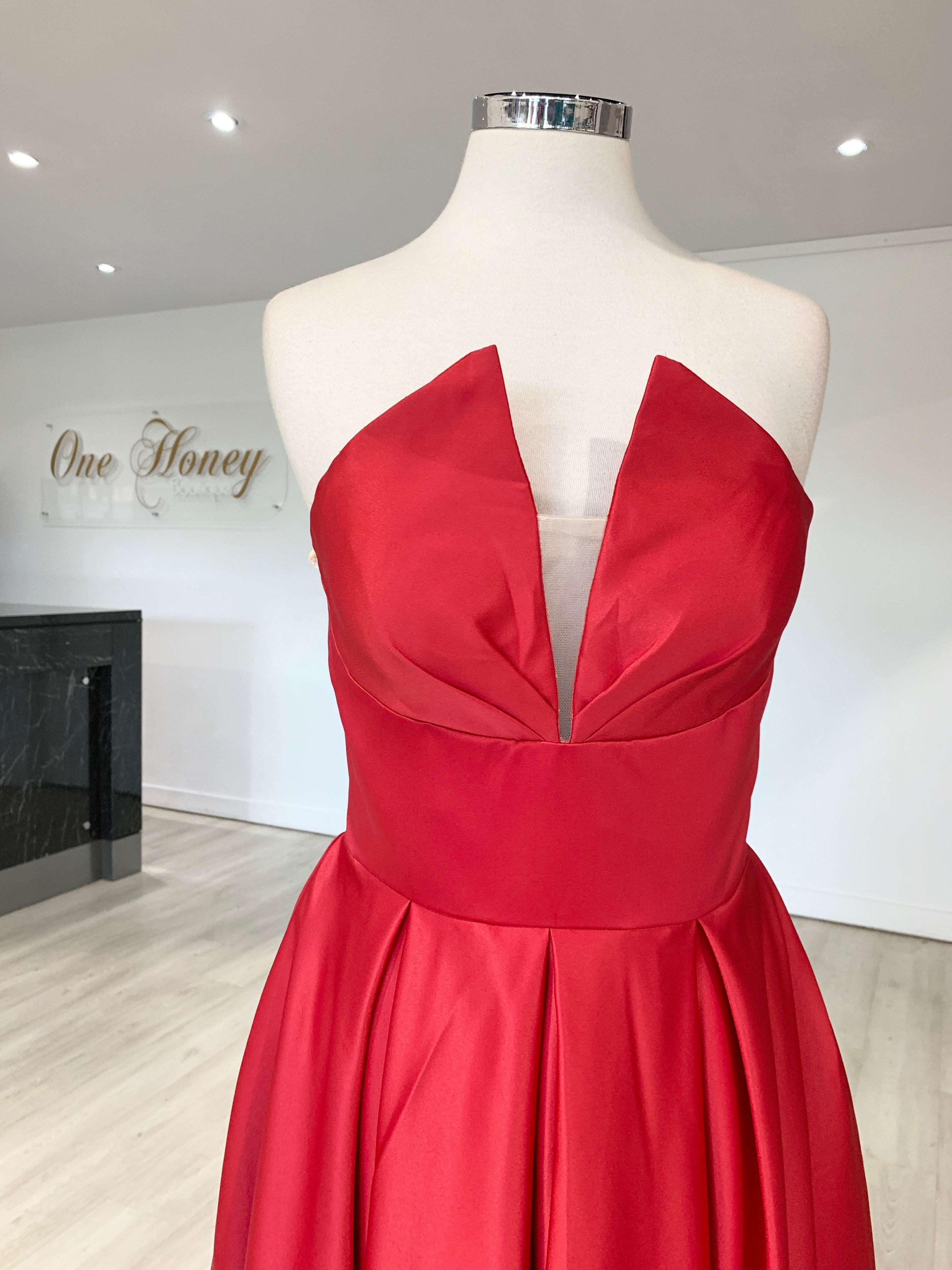 Red Honey Couture LAYLAH V Front Bustier Formal Dress by Australian Designer; perfect prom, evening gown, sexy princess celeb look.