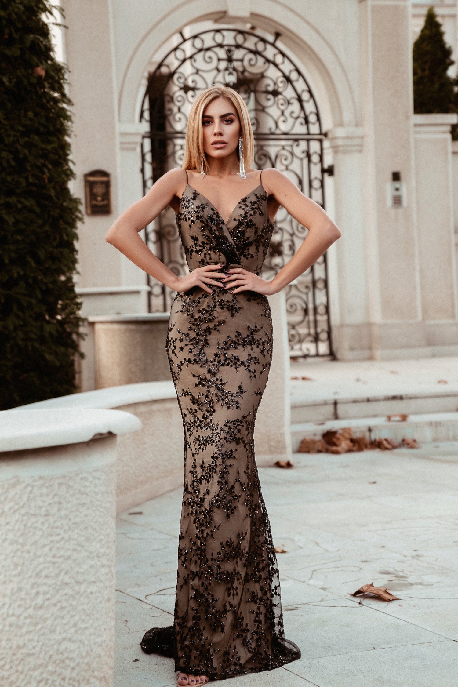 Tina Holly Couture Designer TW049 Black & Nude Beaded Sequin Mermaid Formal Gown