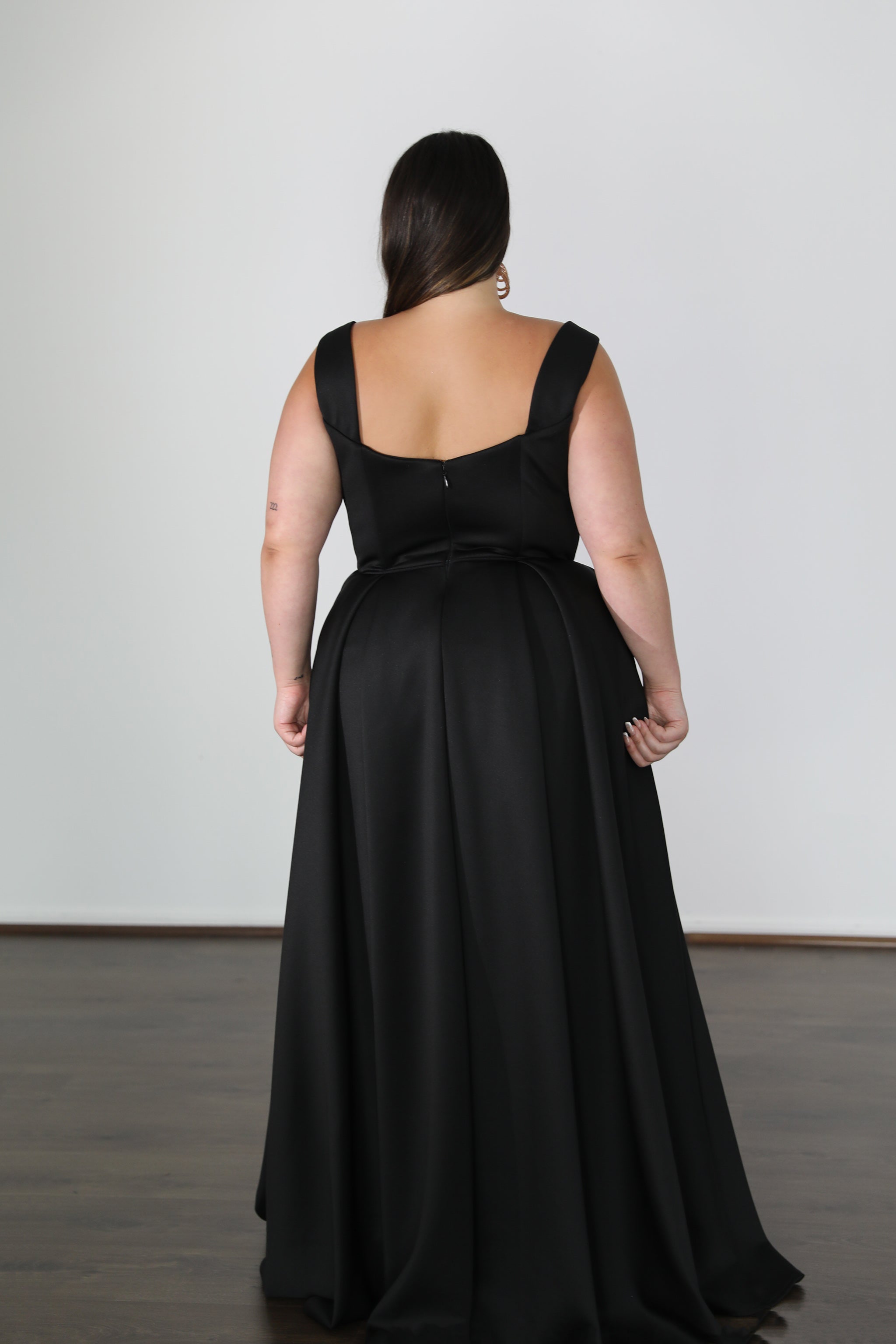 HAYLEY school formal dress with curved neckline, structured bodice, plus size, curve size, from Brisbane to Gold Coast, Australia.