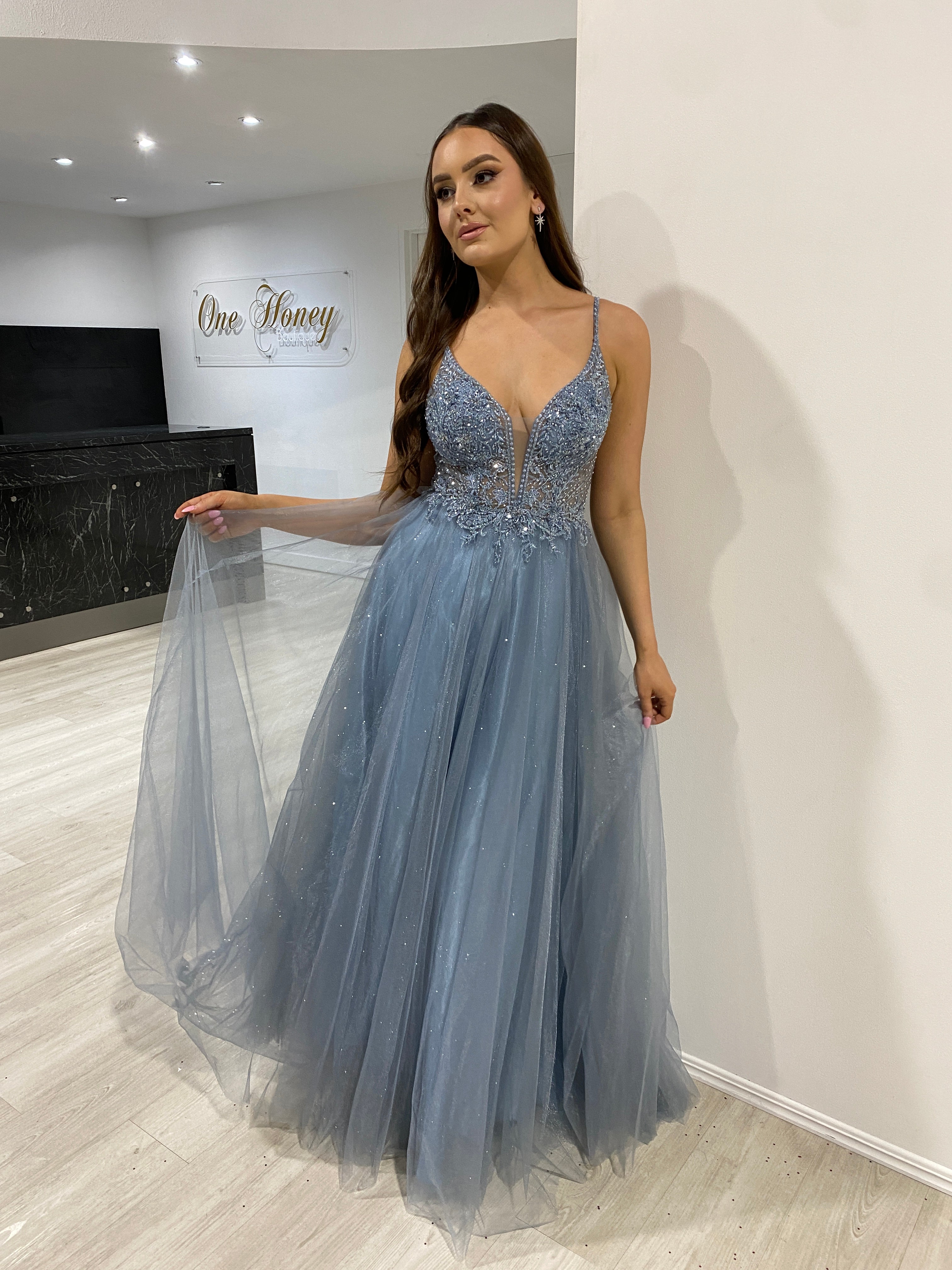 AMORET beaded tulle prom dress with plunging V-neckline and floral bodice, perfect for evening elegance. Brisbane to Gold Coast.