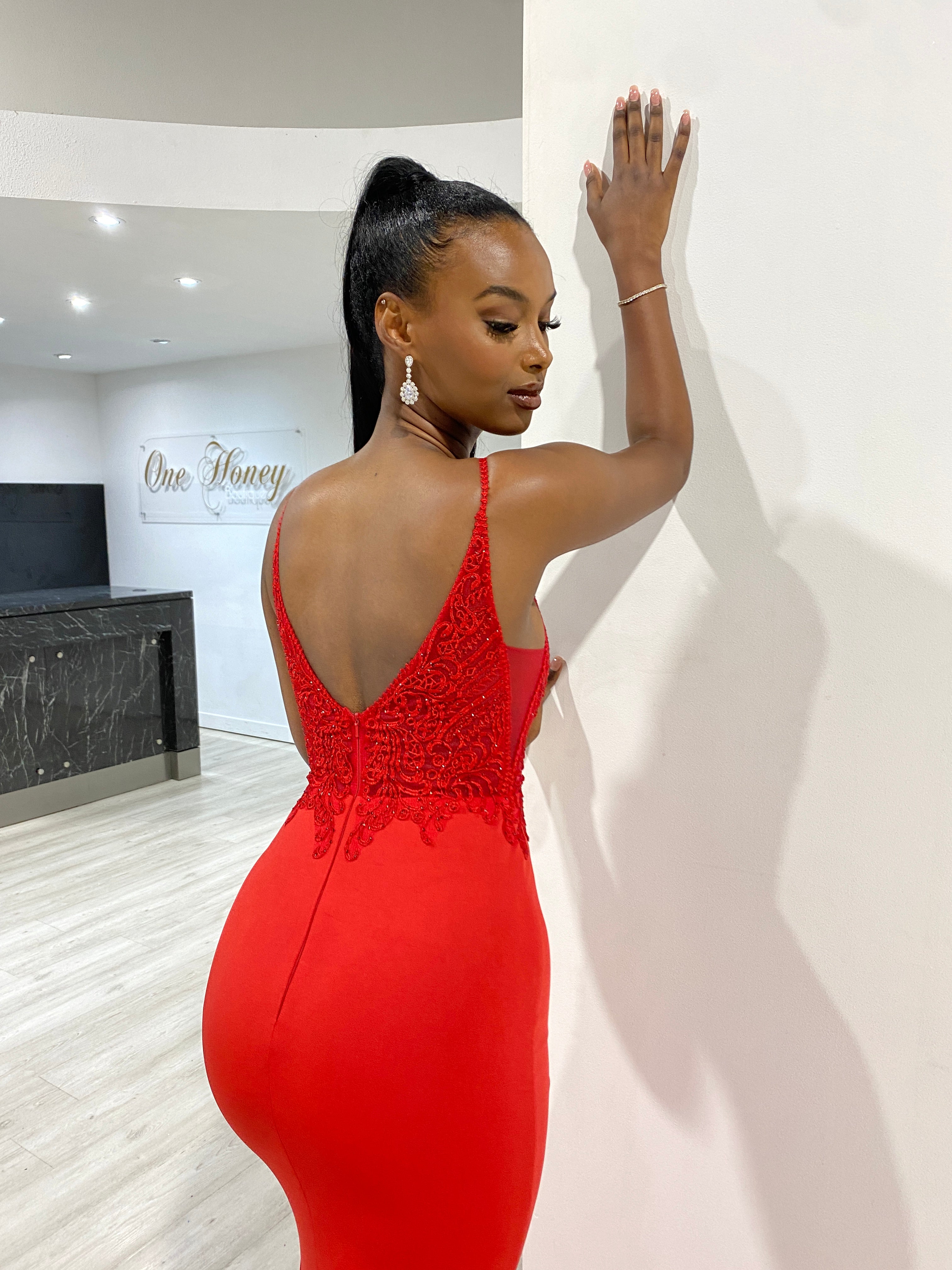 Back view of Honey Couture MIREN Red Lace Applique Mermaid Formal Dress, Australian Designer, affordable evening gown, prom dress elegance.