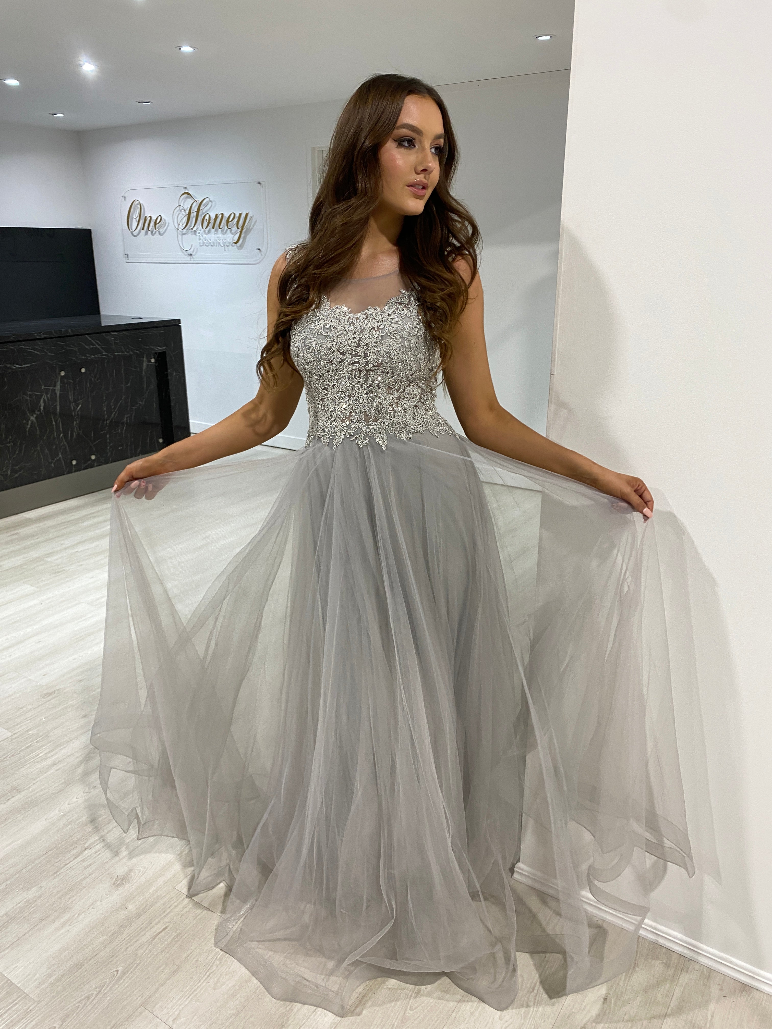 Honey Couture MADDIE Silver Tulle Lace Bodice Formal Dress, Australian Designer Prom Dresses, Affordable Evening Gowns