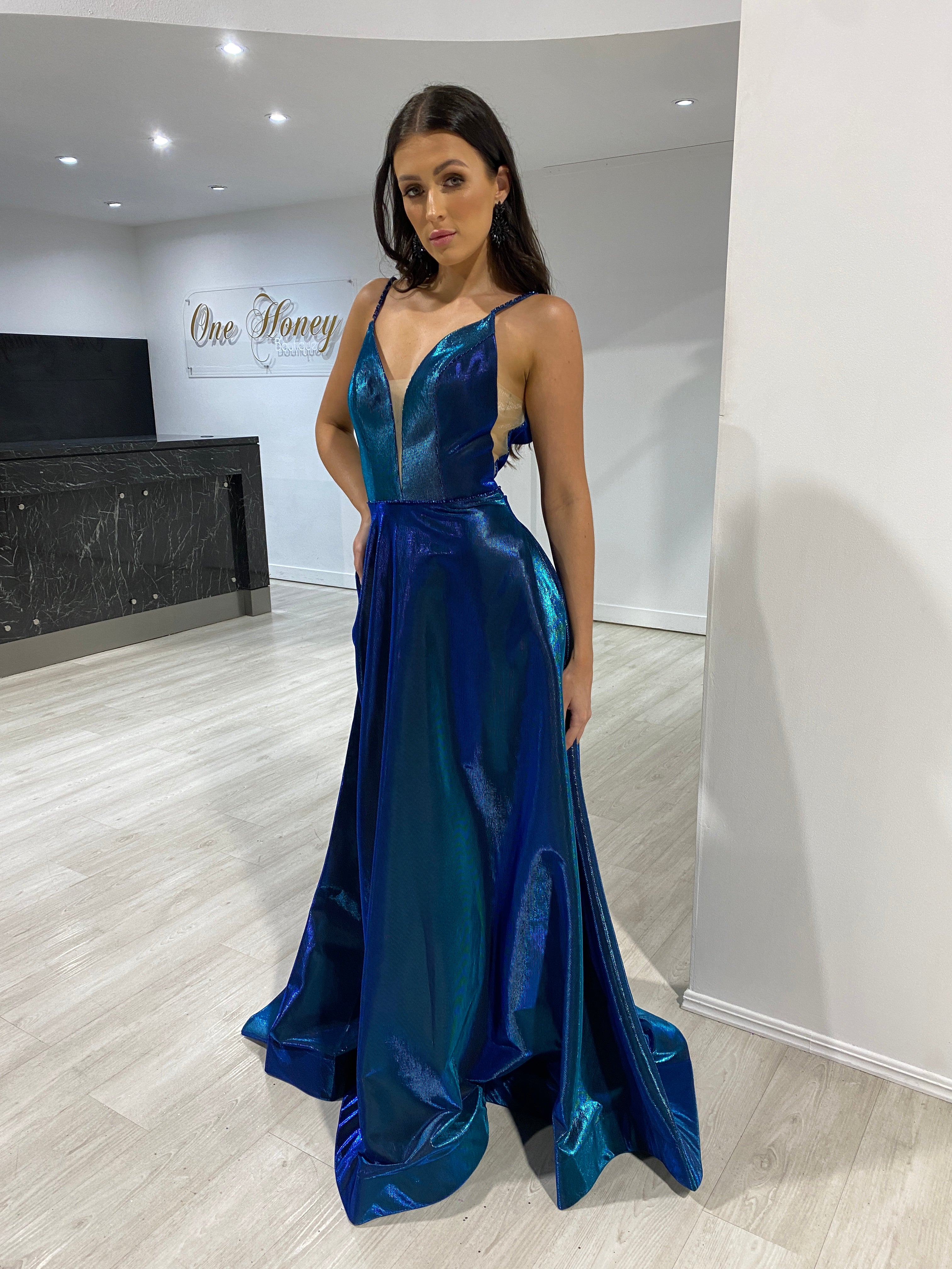 Honey Couture MONAE Blue Metallic Colour Change Formal Dress, teal blue evening gown by Australian Designer, perfect for prom or special occasion.
