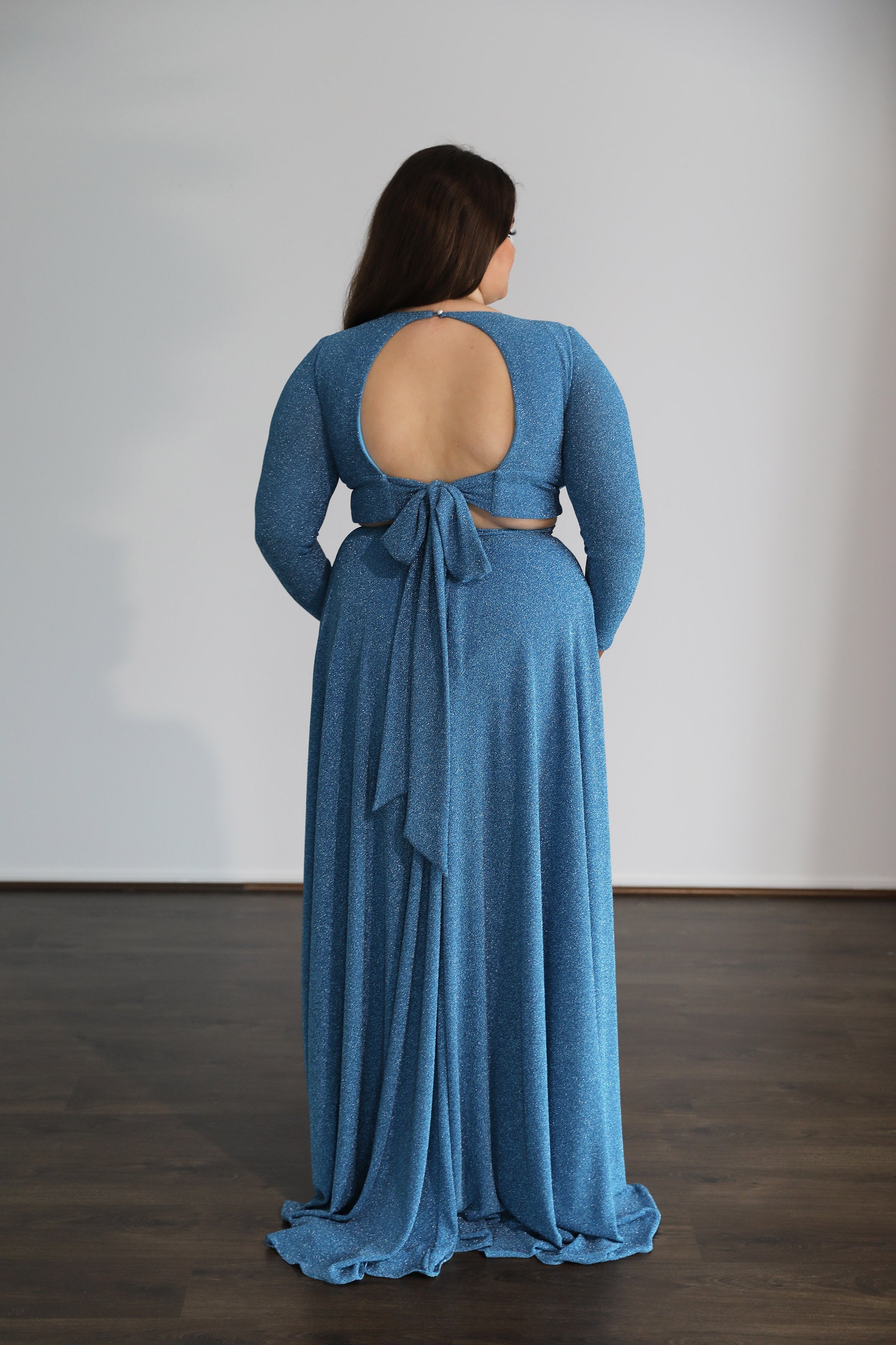 ALICE Metallic Jersey Plus Size two-piece set with open back and waist tie, elegant evening gown for Curve Size. Brisbane to Gold Coast.