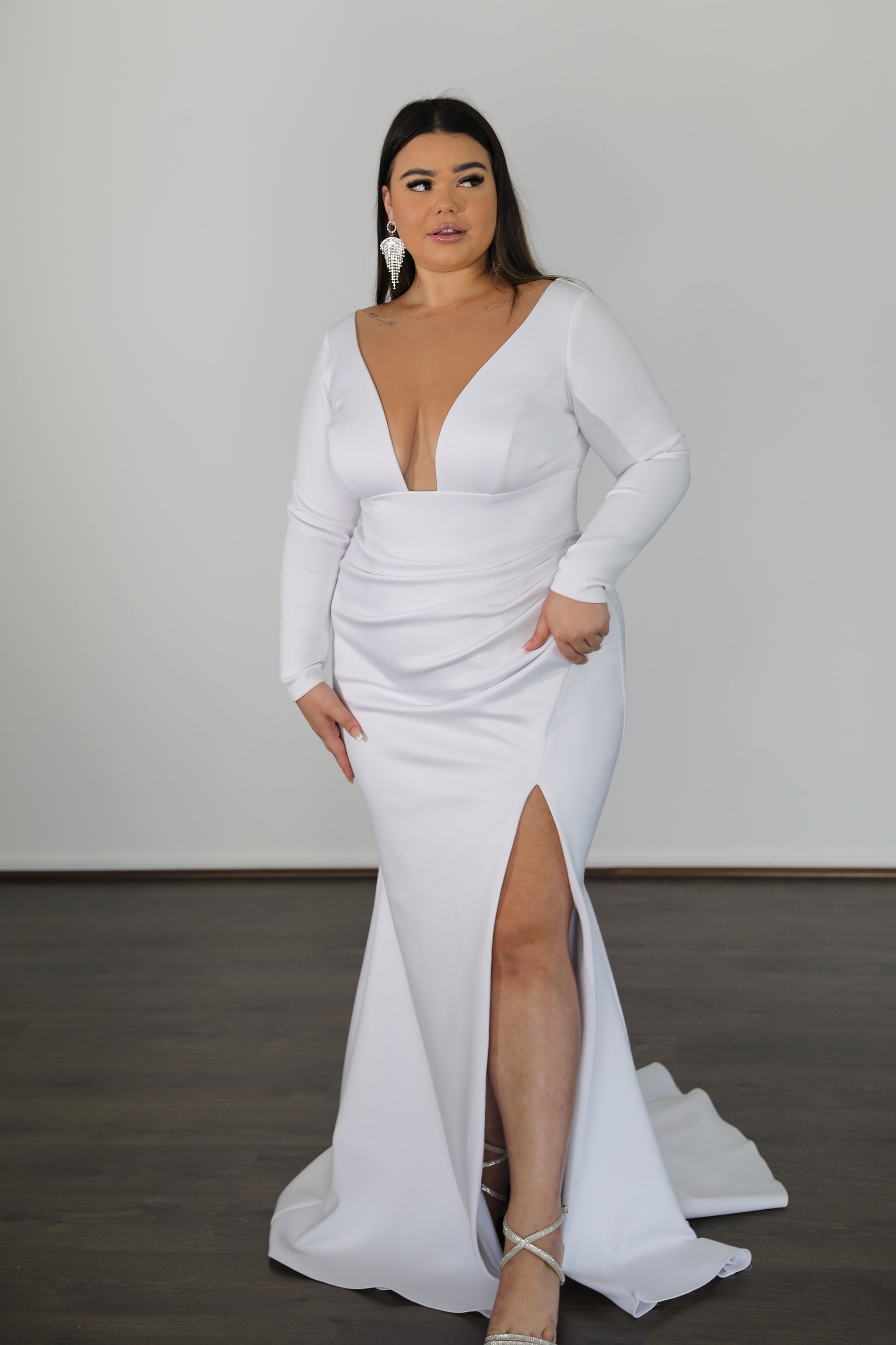 CHELSEA curve size formal dress with plunging neckline and ruched skirt, perfect for plus size special occasions. Brisbane to Gold Coast.