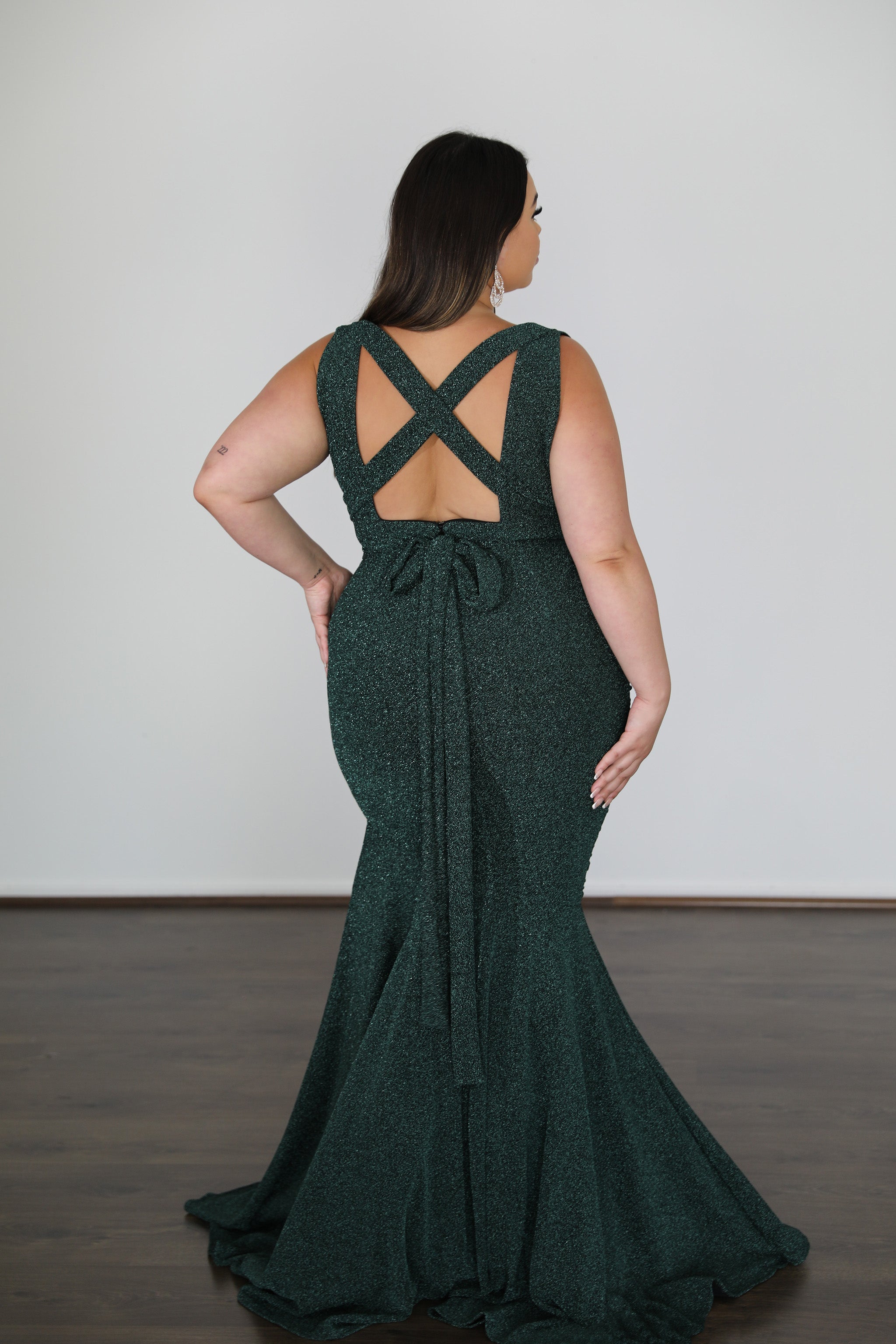 RYLEY Metallic Jersey Dress with back crisscross straps, curve size formal attire. Perfect for special occasions. Brisbane to Gold Coast.