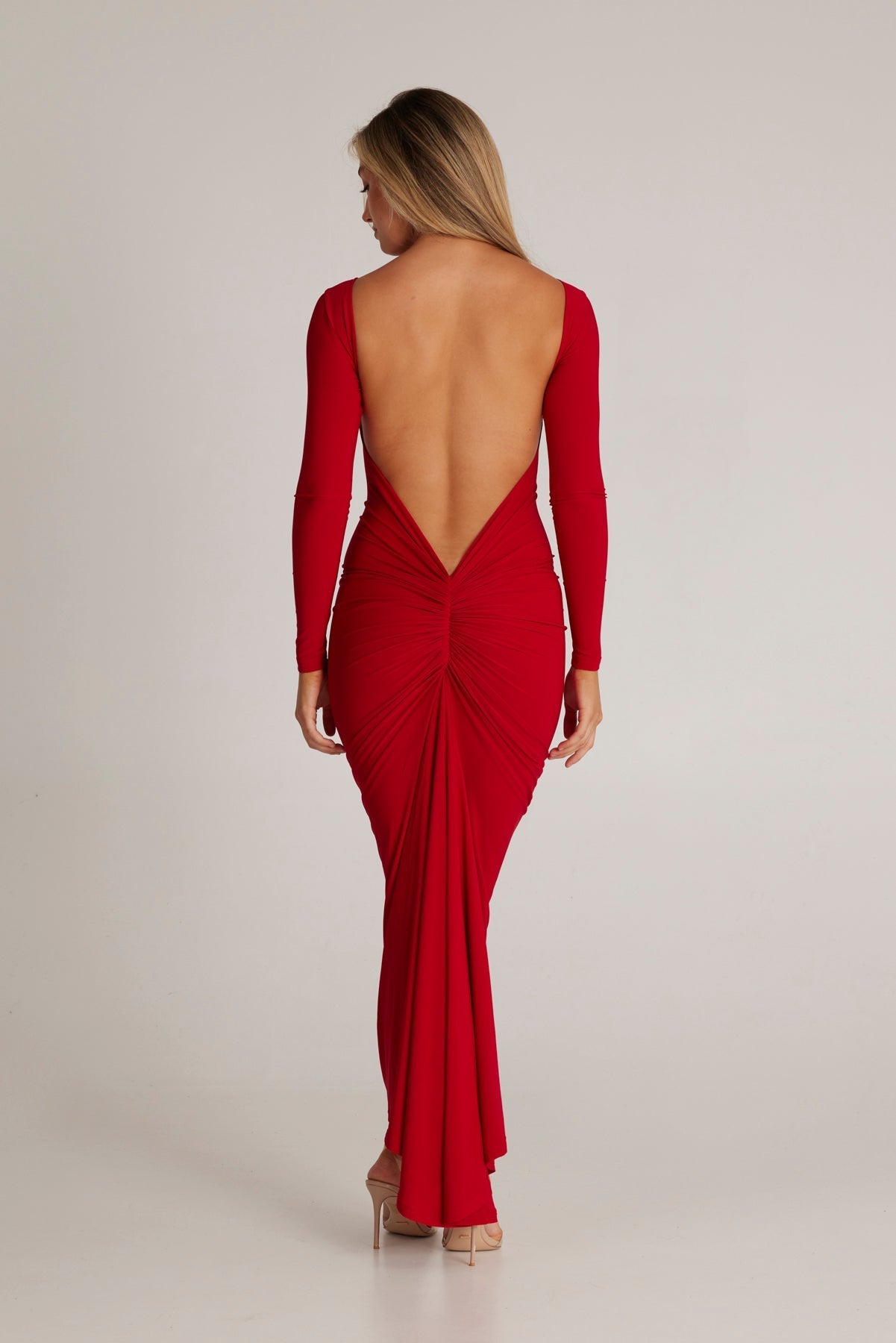 MÉLANI The Label CAMILA Red Long Sleeve Backless Semi Formal Midi Dress
