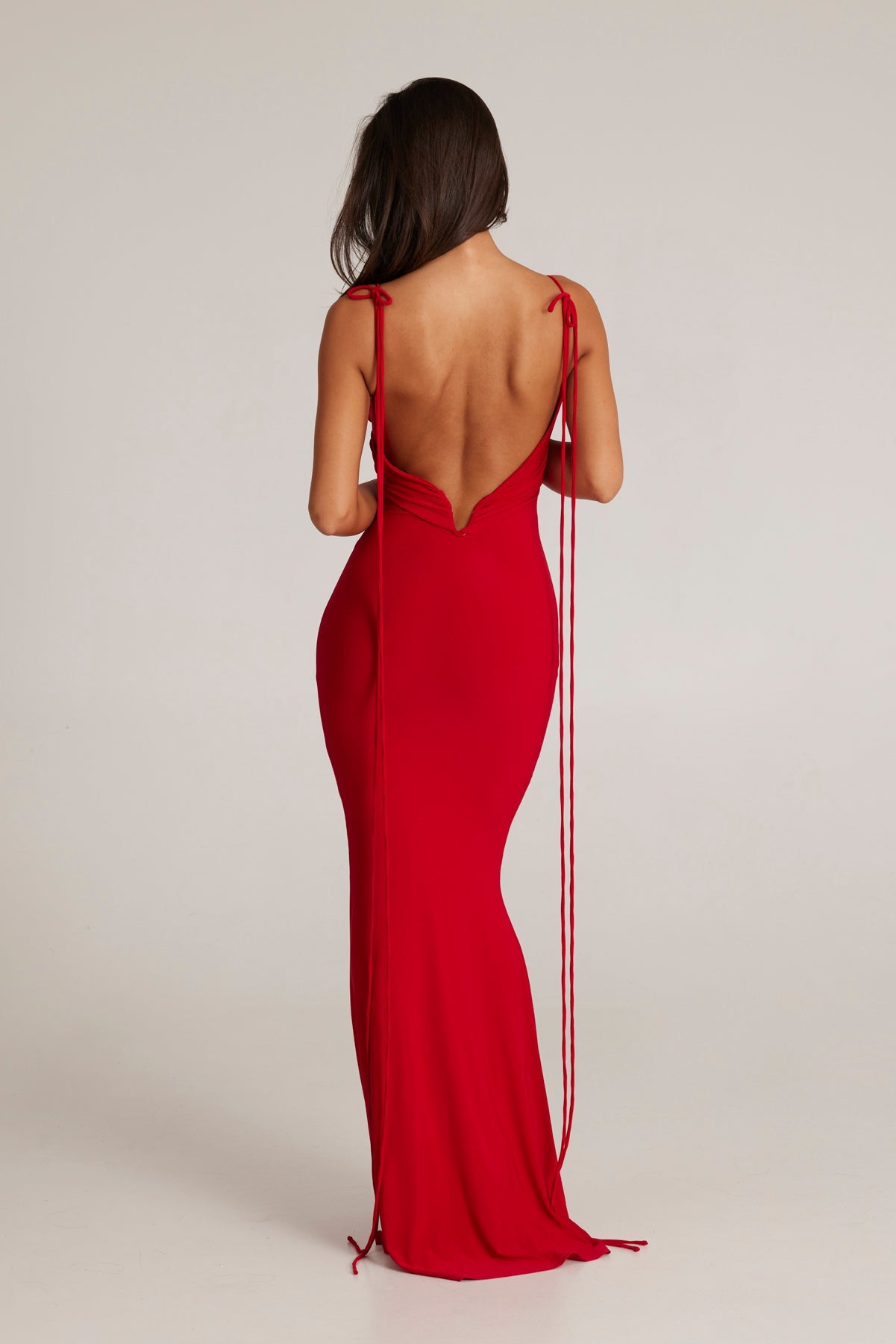 MÉLANI The Label ANTONIA Red Low Back Midi Dress