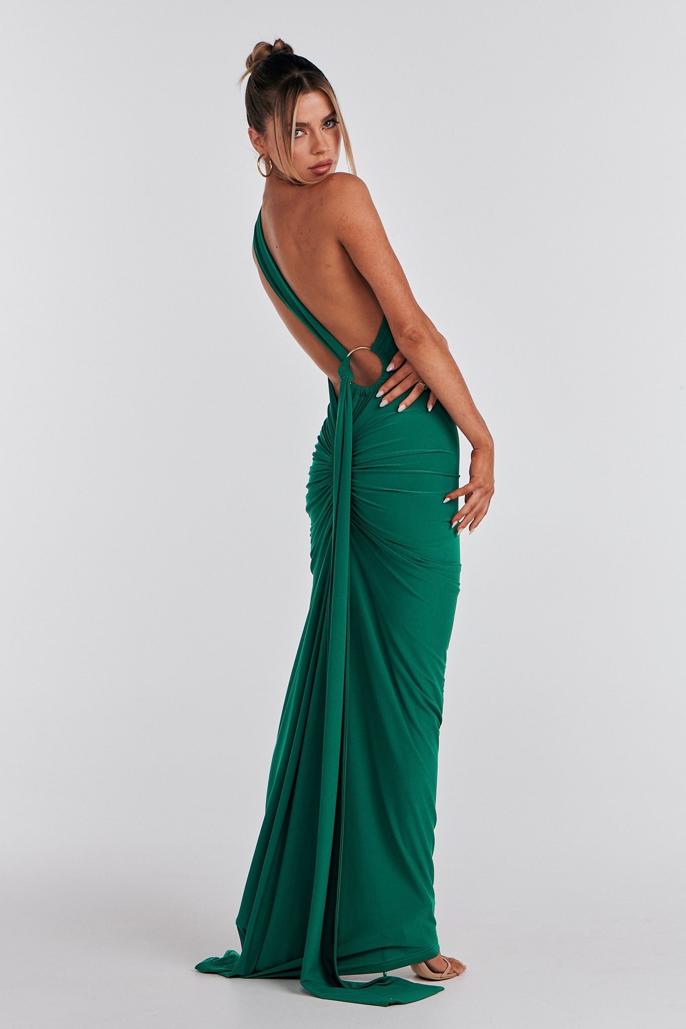 MÉLANI The Label CONSTANTINA Emerald Asymmetric Halterneck Midi Dress