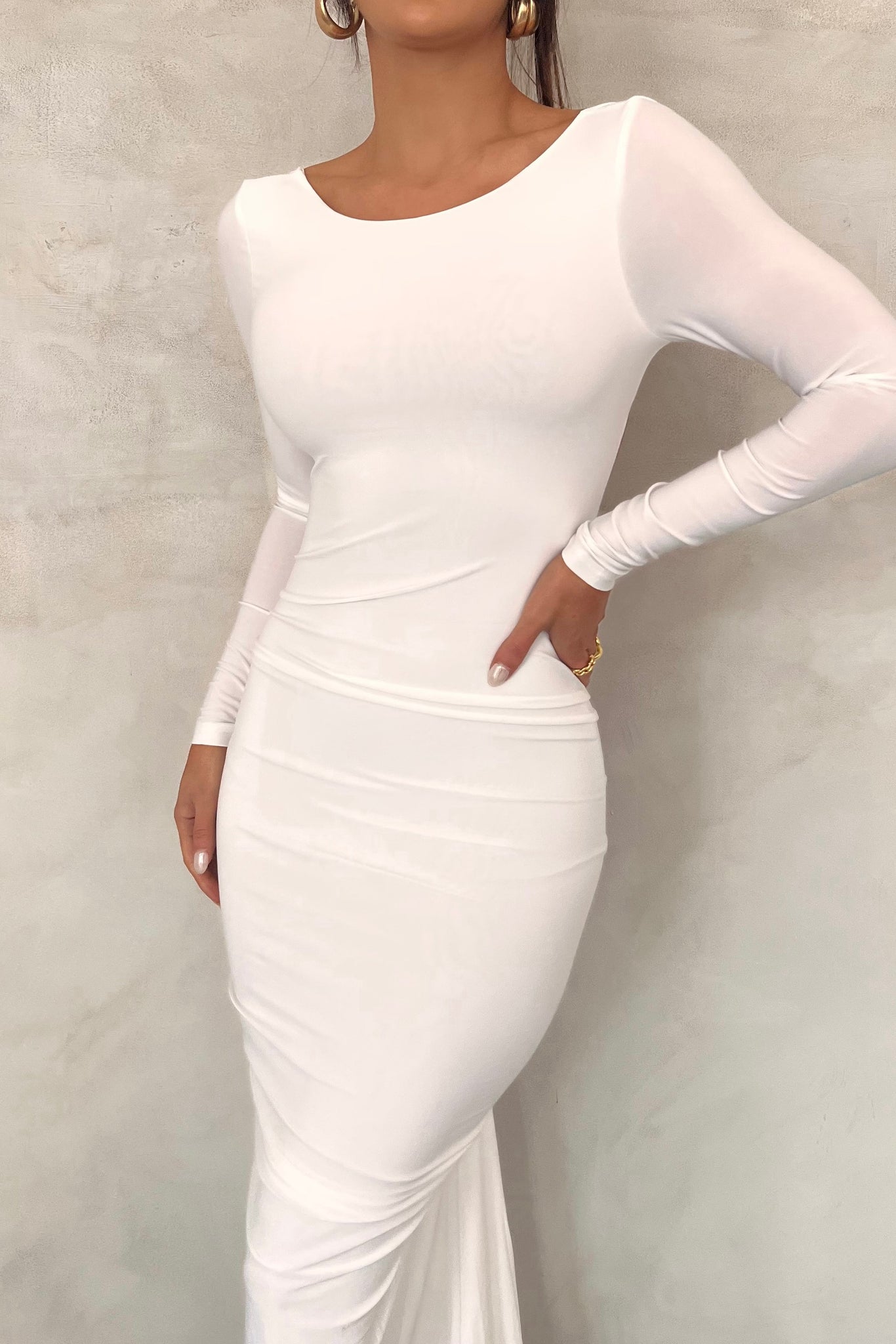 MÉLANI The Label CAMILA White Long Sleeve Backless Semi Formal Midi Dress