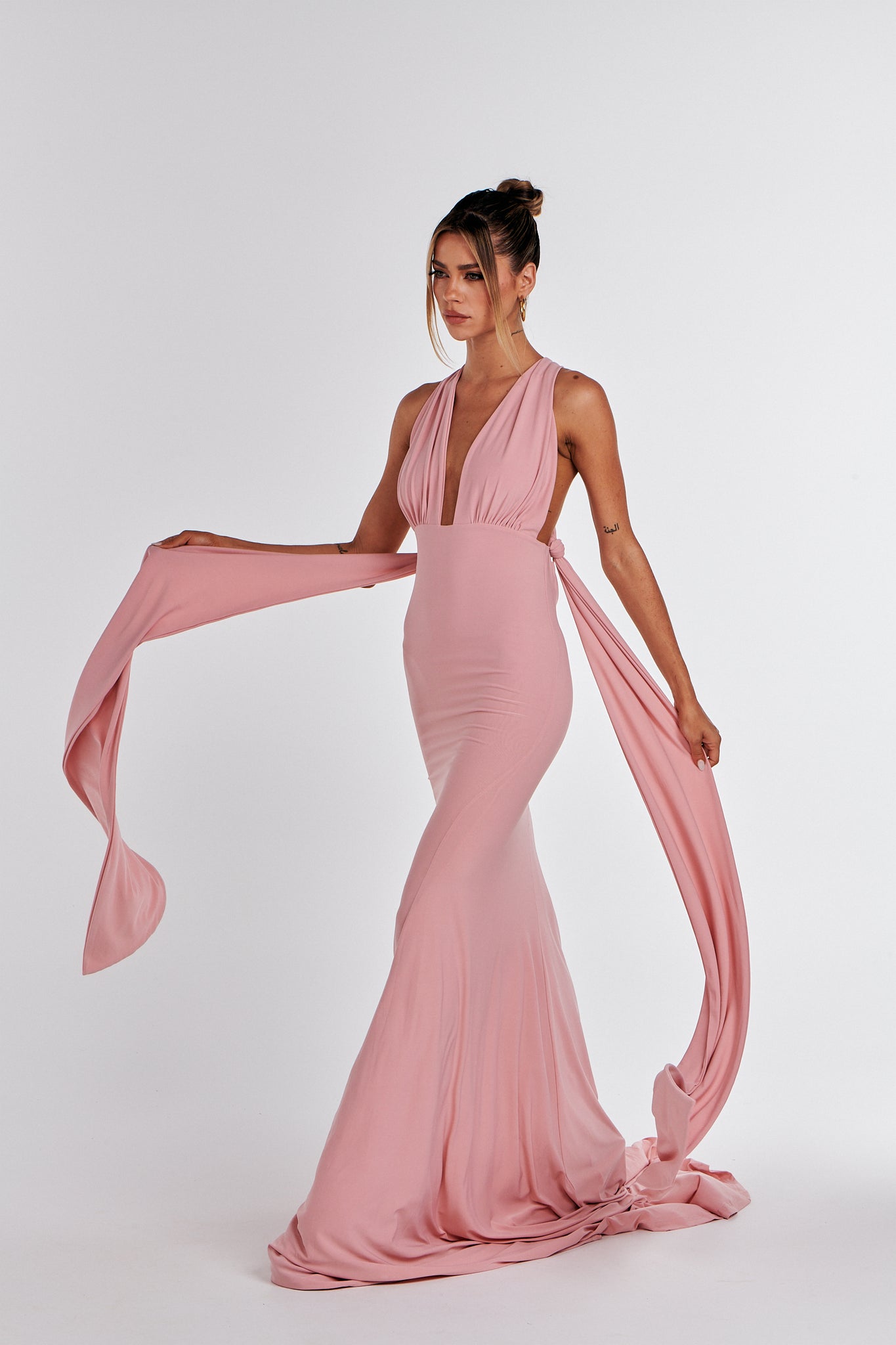 MÉLANI The Label ELIANA Blush Multi Tie Backless Bridesmaid Formal Gown