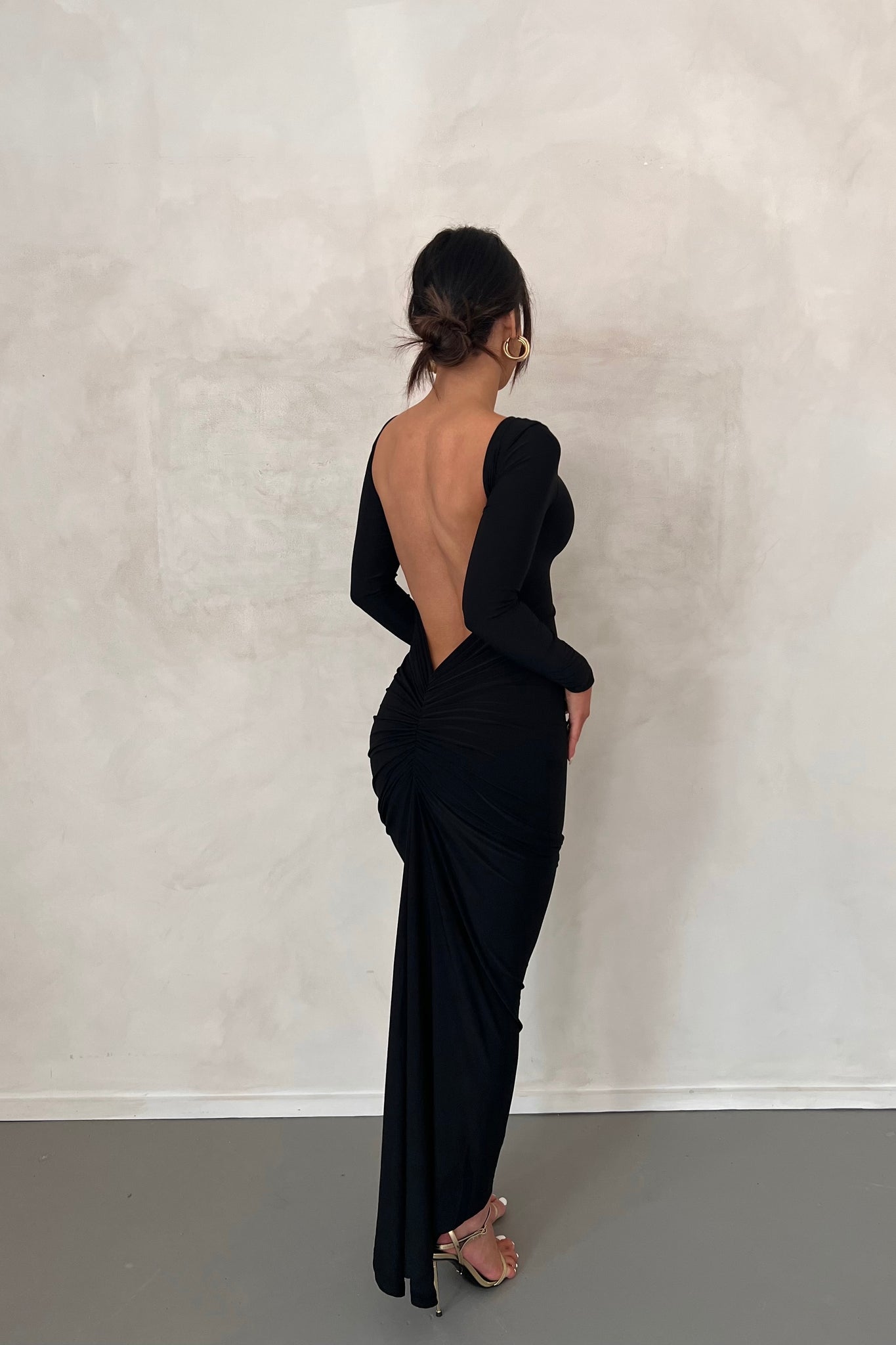 MÉLANI The Label CAMILA Black Long Sleeve Backless Semi Formal Midi Dress