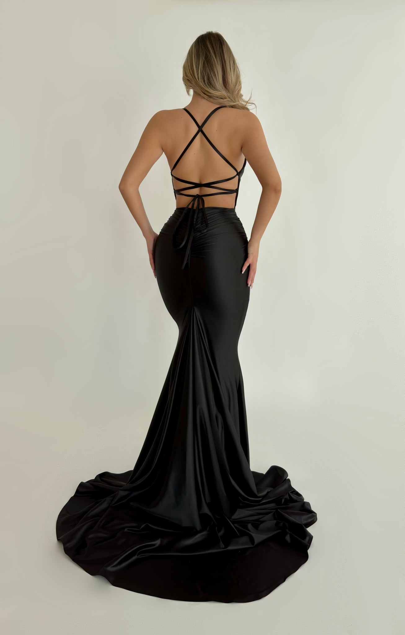 MINNA Fashion VITTORIA Black Silky Deep V Corset Back Mermaid Formal Dress