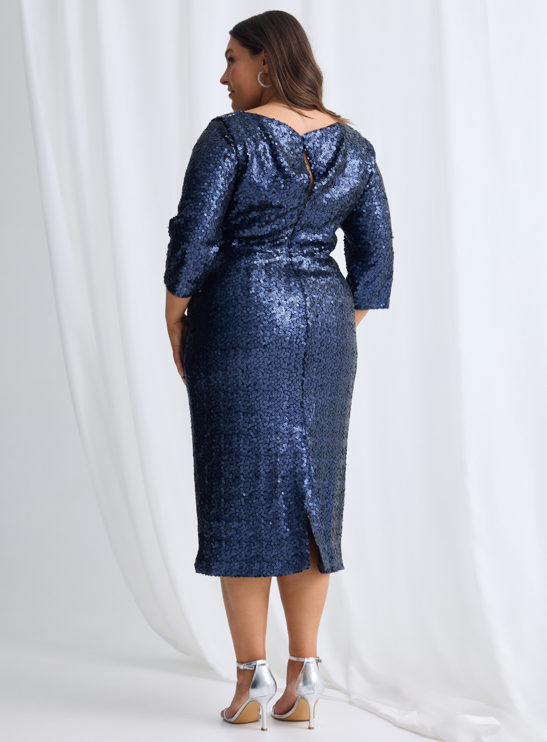 Trellis Lane LIDIA Navy Sequin Long Sleeve Midi Dress