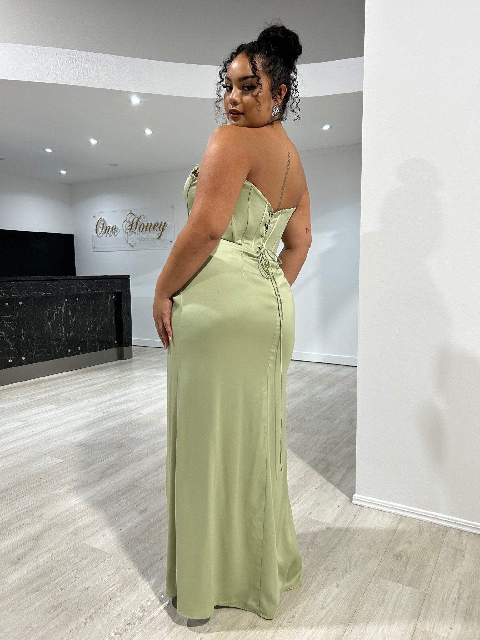TYRA Off - Shoulder Removable Strap Boned Corset Satin Bridesmaid Prom Dress in Australia | One Honey Boutique