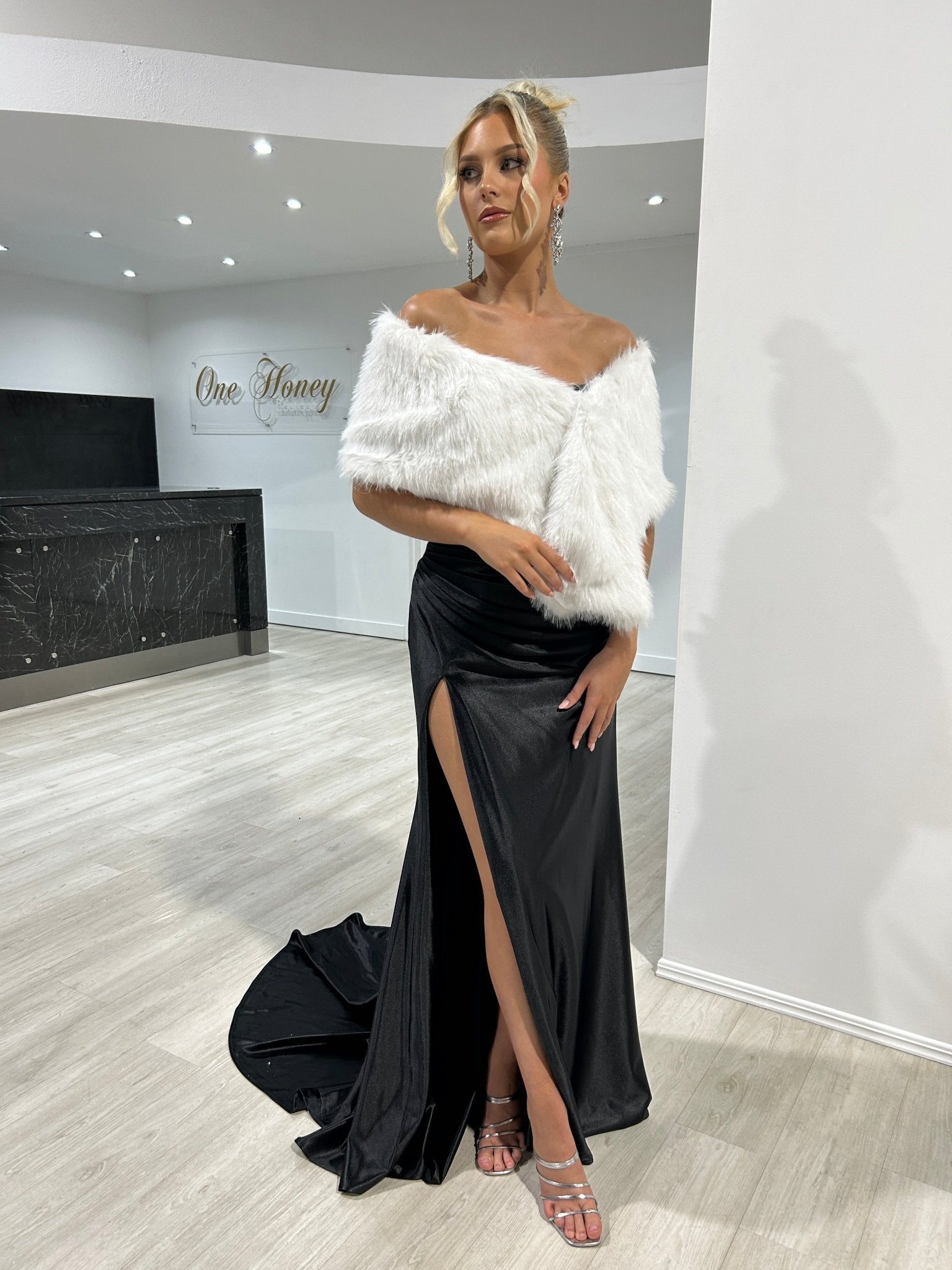 OLD MONEY Faux Fur Wrap Shawl Luxe Vintage-Inspired Evening Wrap in Australia | One Honey Boutique