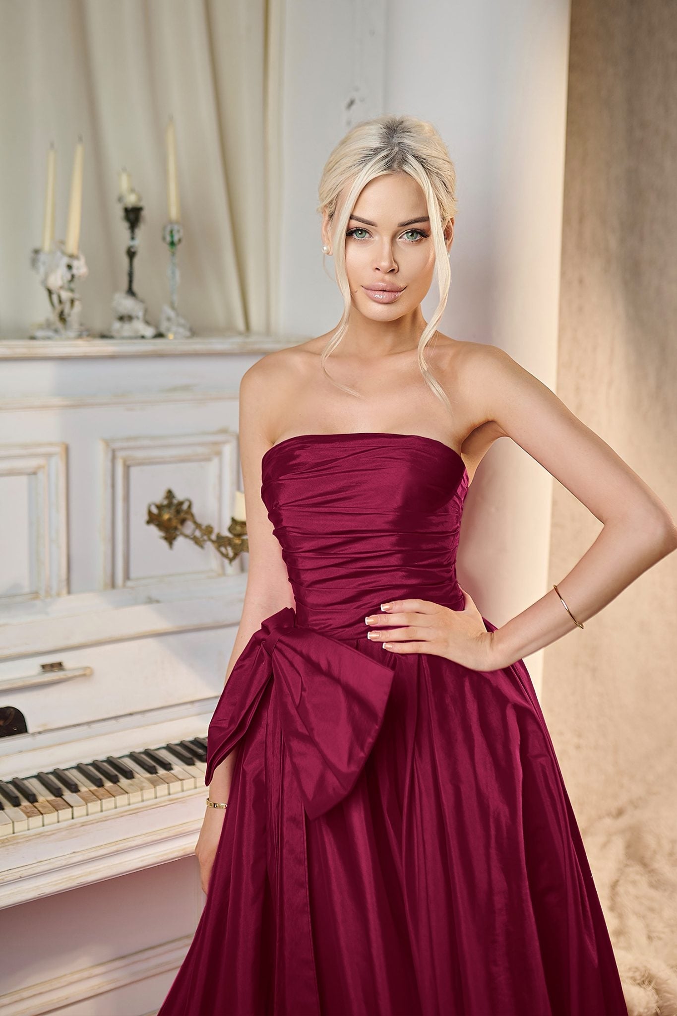 burgundy taffeta dress Burgundy Dress with Open Back – VALDRIN SAHITI main image 1
