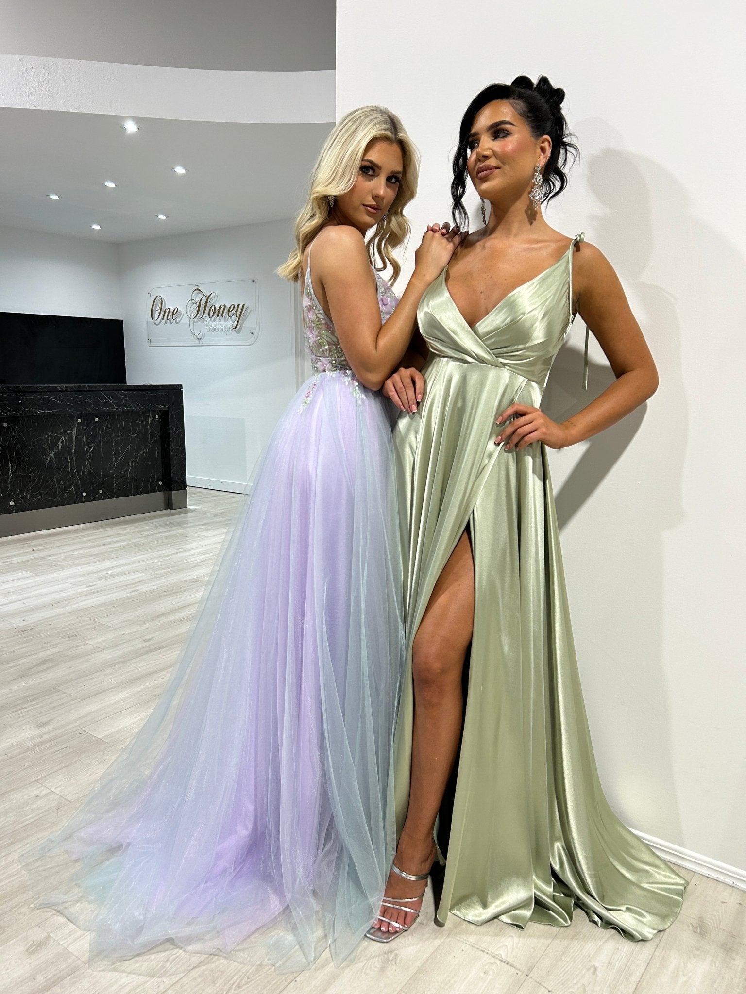 VANDA Lavender Purple Tulle Romantic A Line Formal Dress in Australia | One Honey Boutique