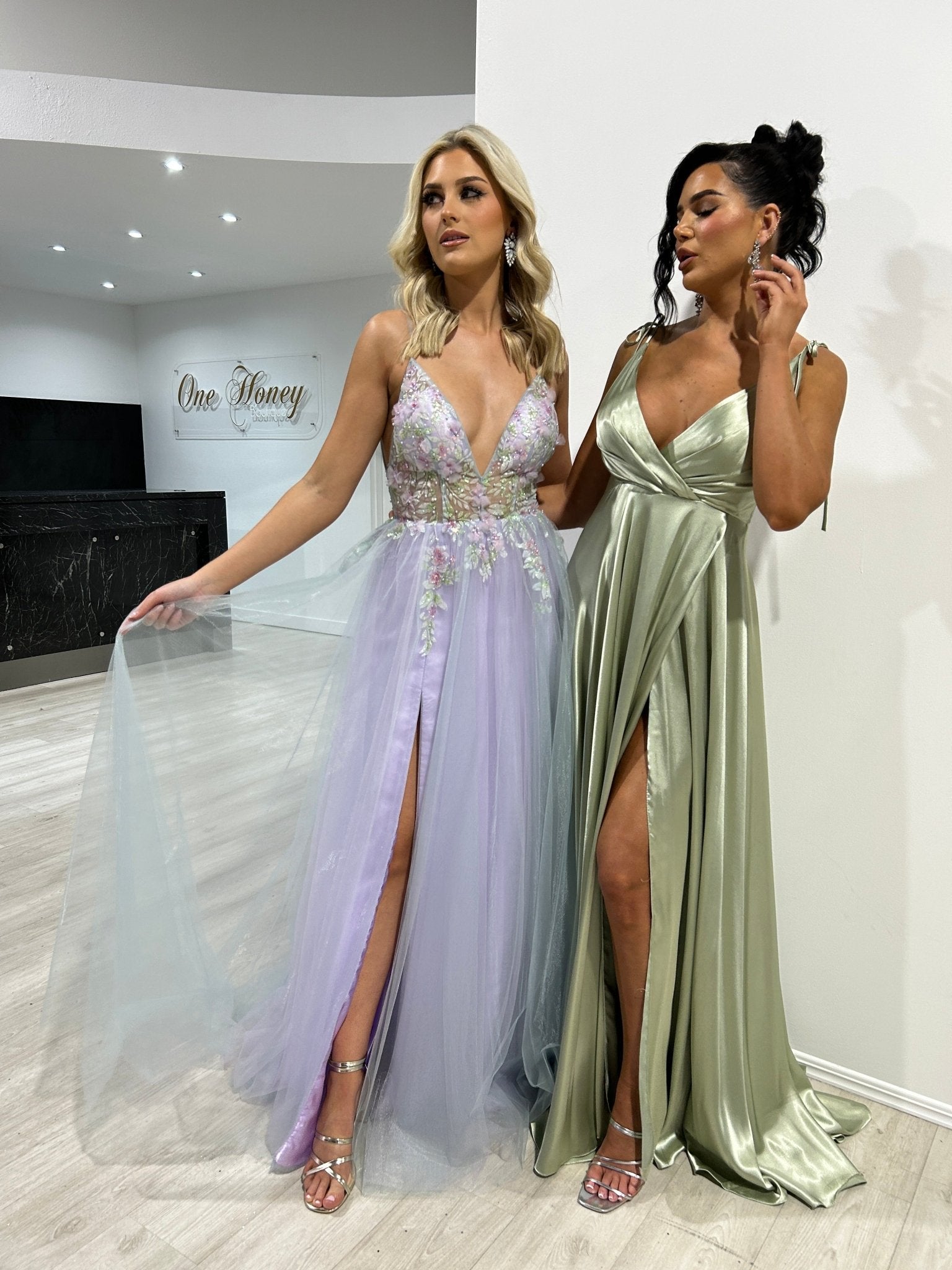 VANDA Lavender Purple Tulle Romantic A Line Formal Dress in Australia | One Honey Boutique