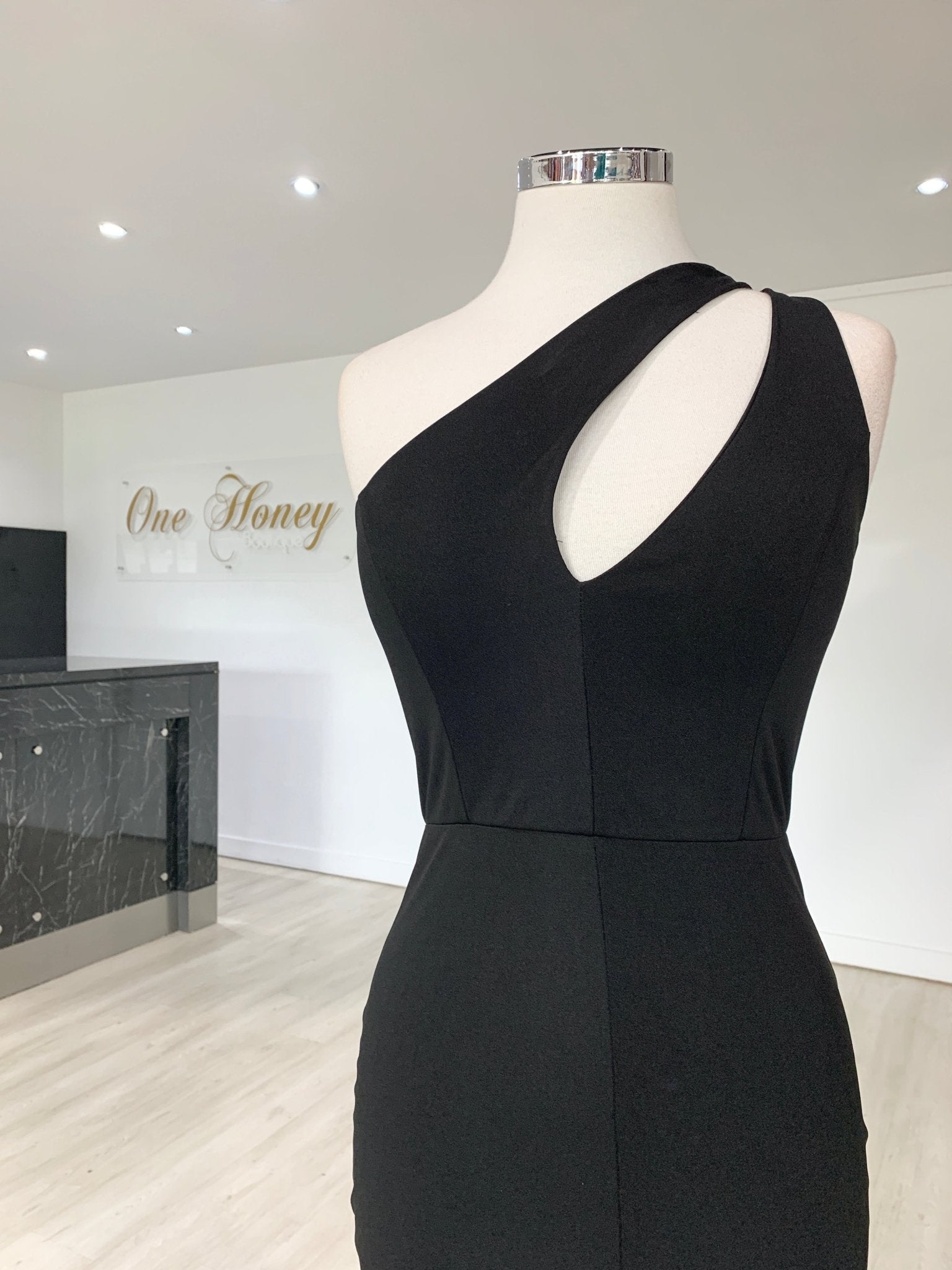Honey Couture LAYLAH Black One Shoulder Mermaid Formal Dress in Australia | One Honey Boutique