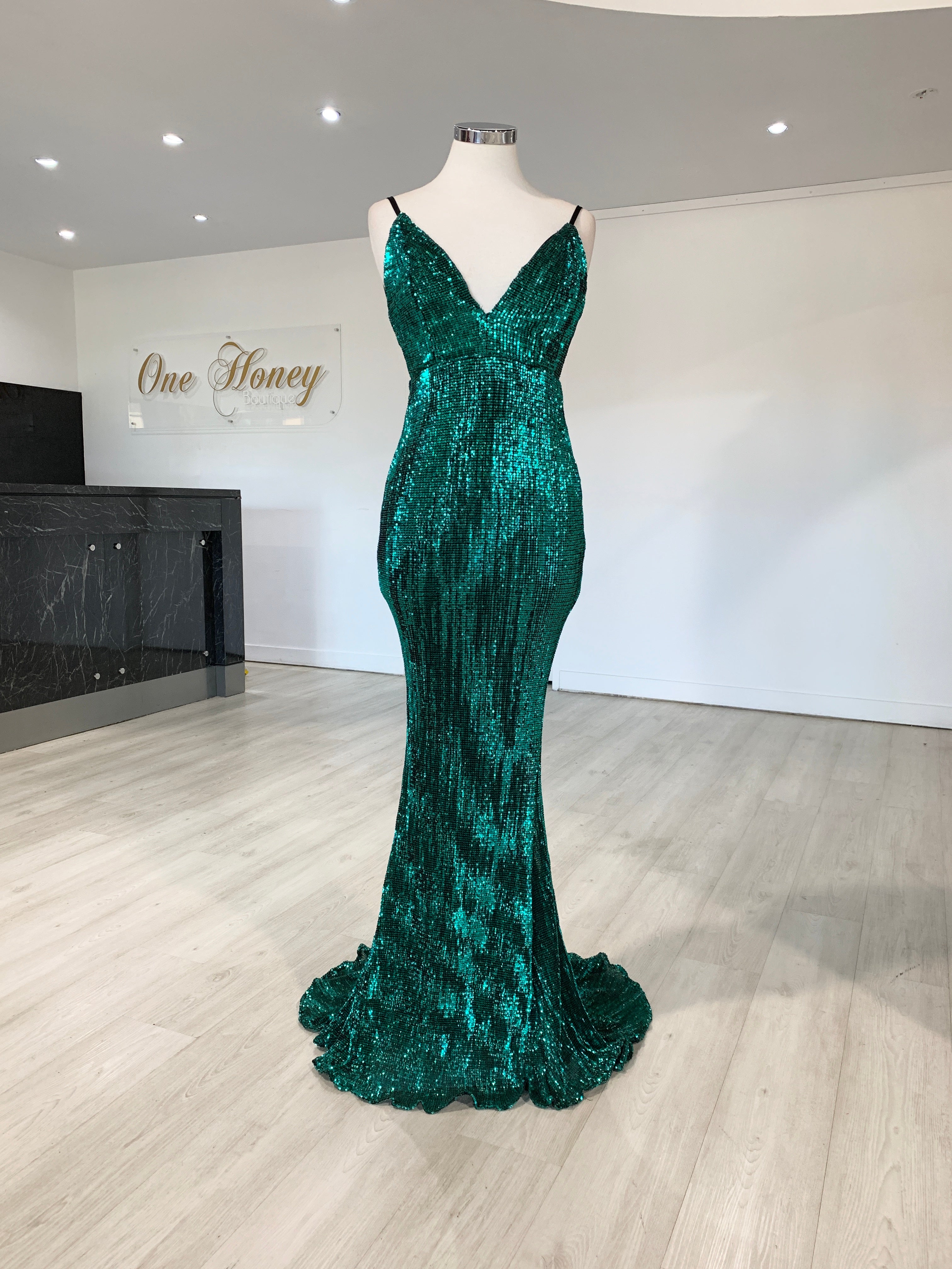 Honey Couture ROSALIE Green Black Low Back Sequin Formal Gown Dress {vendor} AfterPay Humm ZipPay LayBuy Sezzle