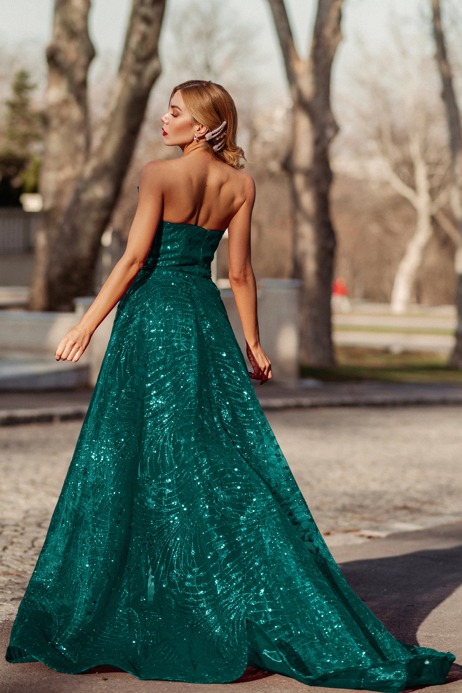 Tina Holly Couture Designer TK310 Emerald Green Glitter Formal Dress w Over Skirt