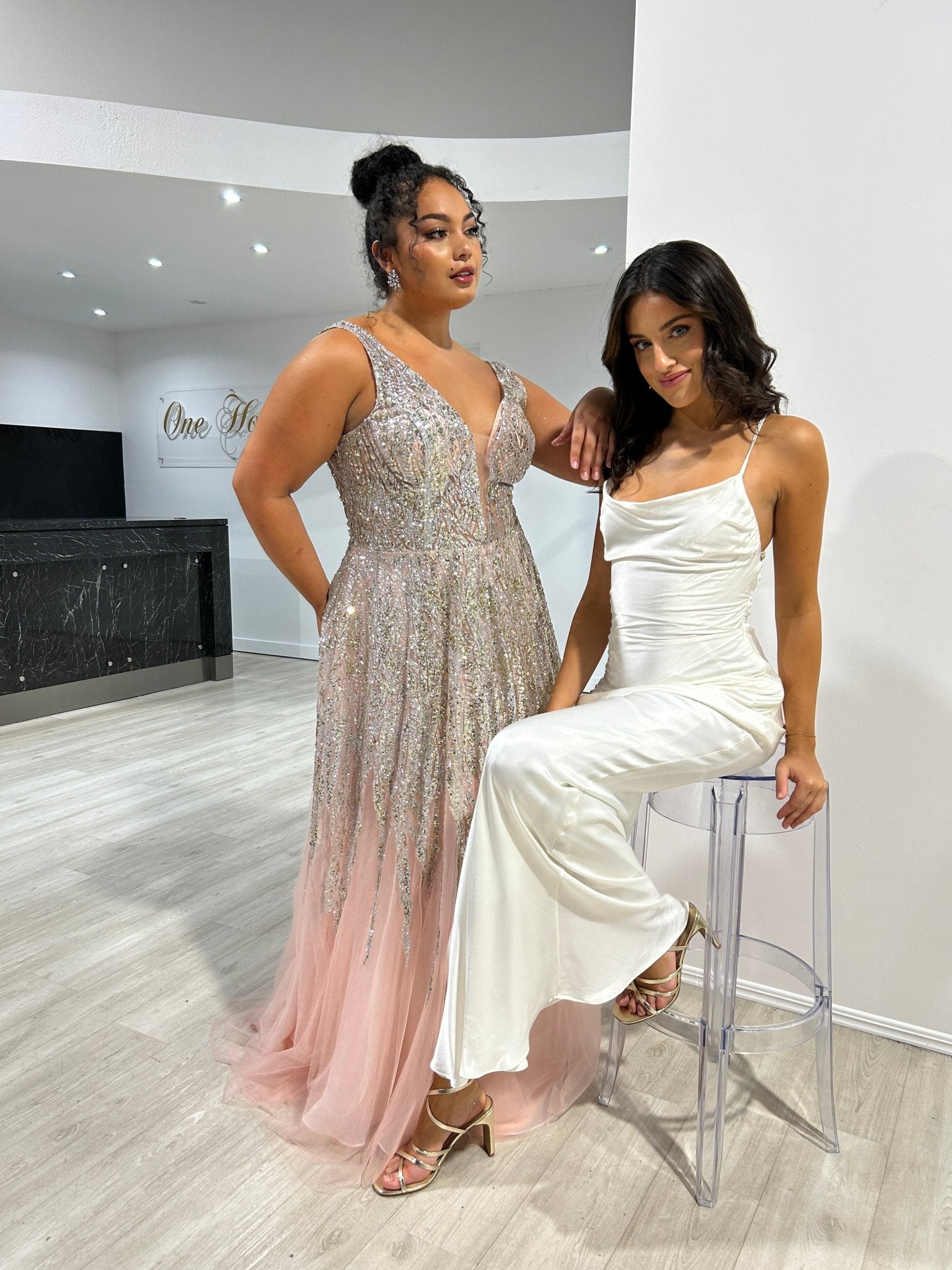 VIANNE Glitter Tulle A - Line Prom & Formal Dress in Australia | One Honey Boutique