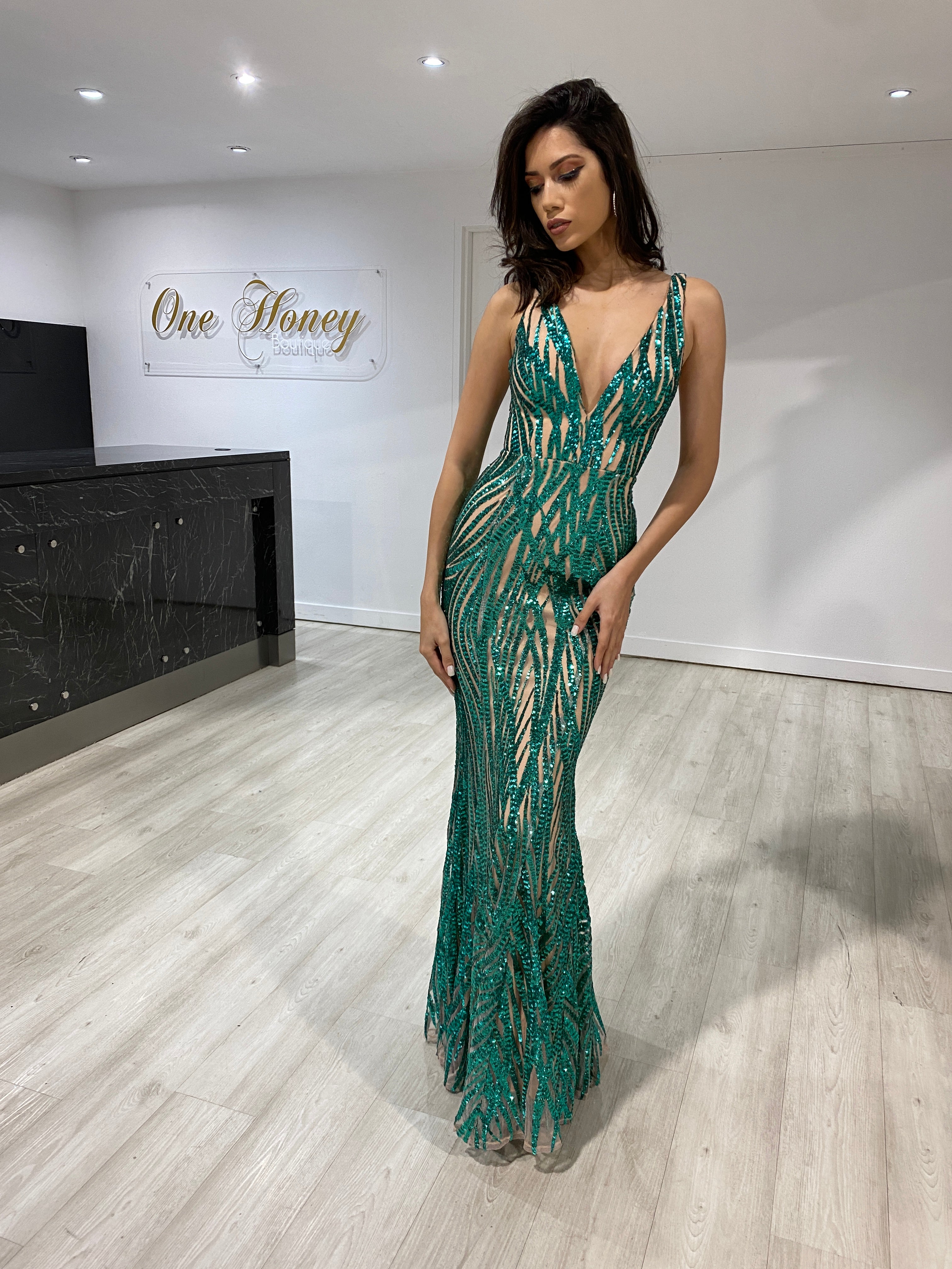 Honey Couture YASMIN Emerald Green Sequin Formal Gown