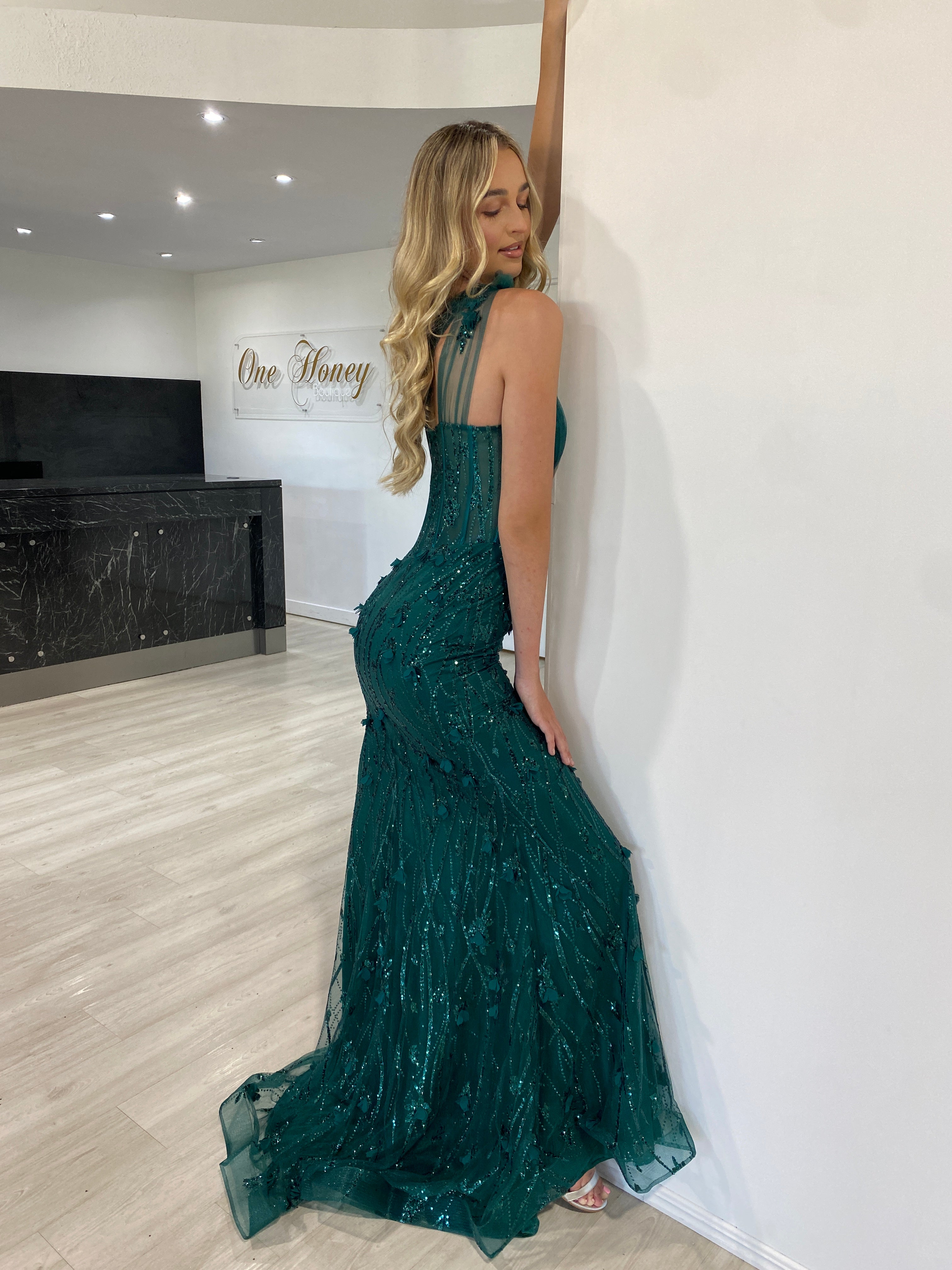 Honey Couture AMINA Emerald Green One Shoulder Glitter Mermaid Formal Dress