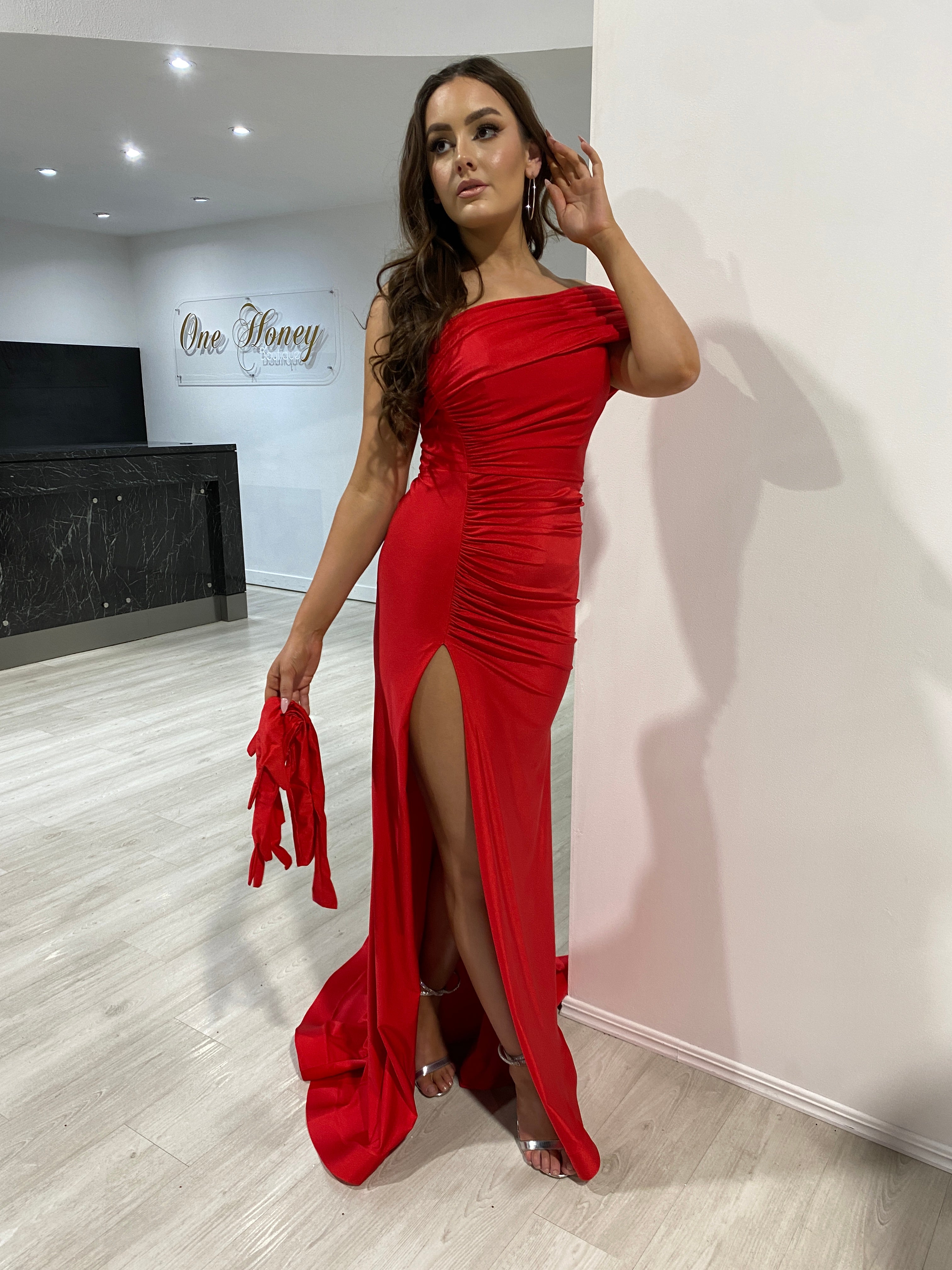 Honey Couture BALENCI-USSY Red Mermaid Formal Dress w Gloves