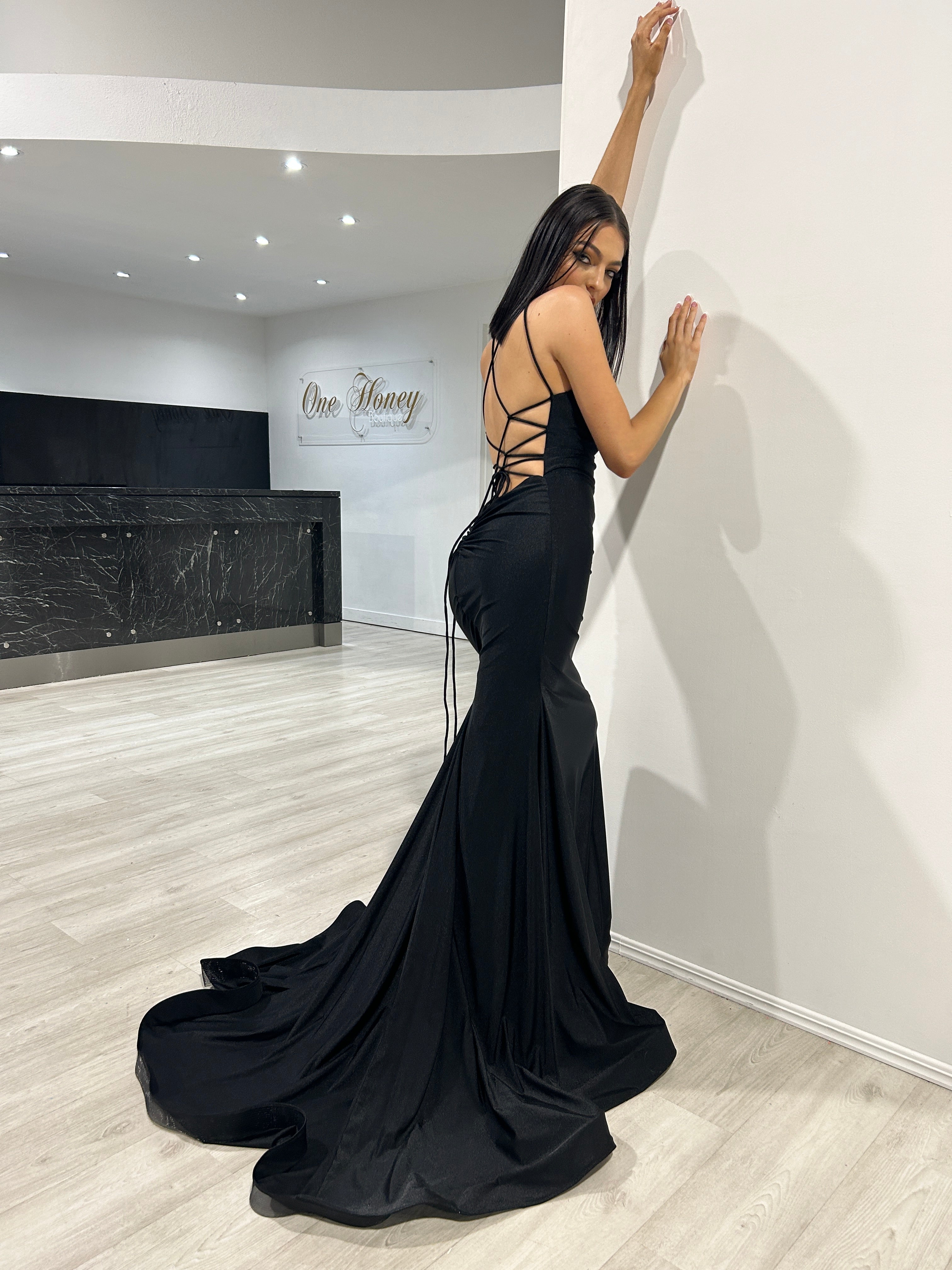 Honey Couture JAYLA Black Lace Up Back Mermaid Formal Gown
