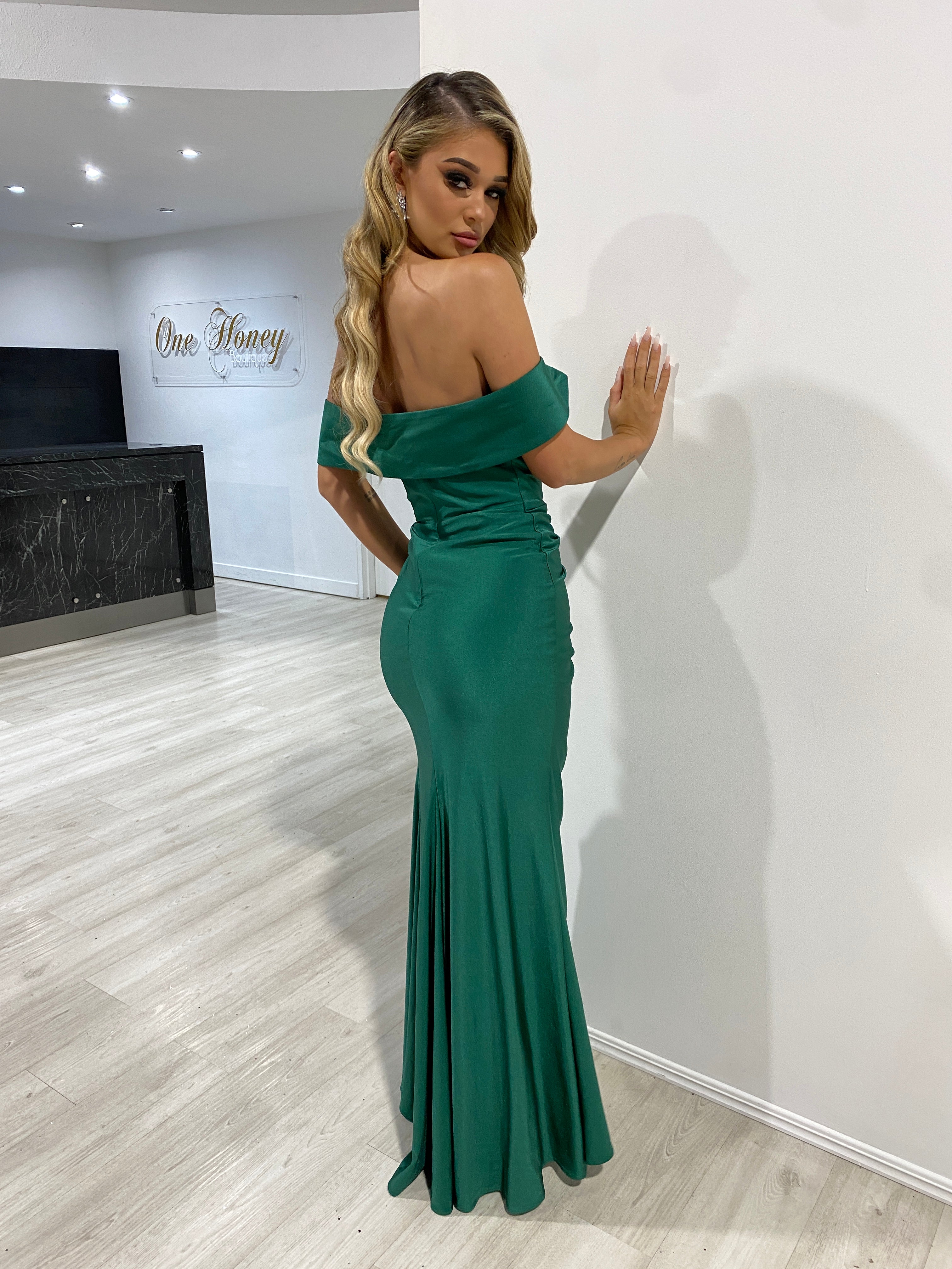 Honey Couture LAILA Emerald Green Off Shoulder Silky Formal Dress