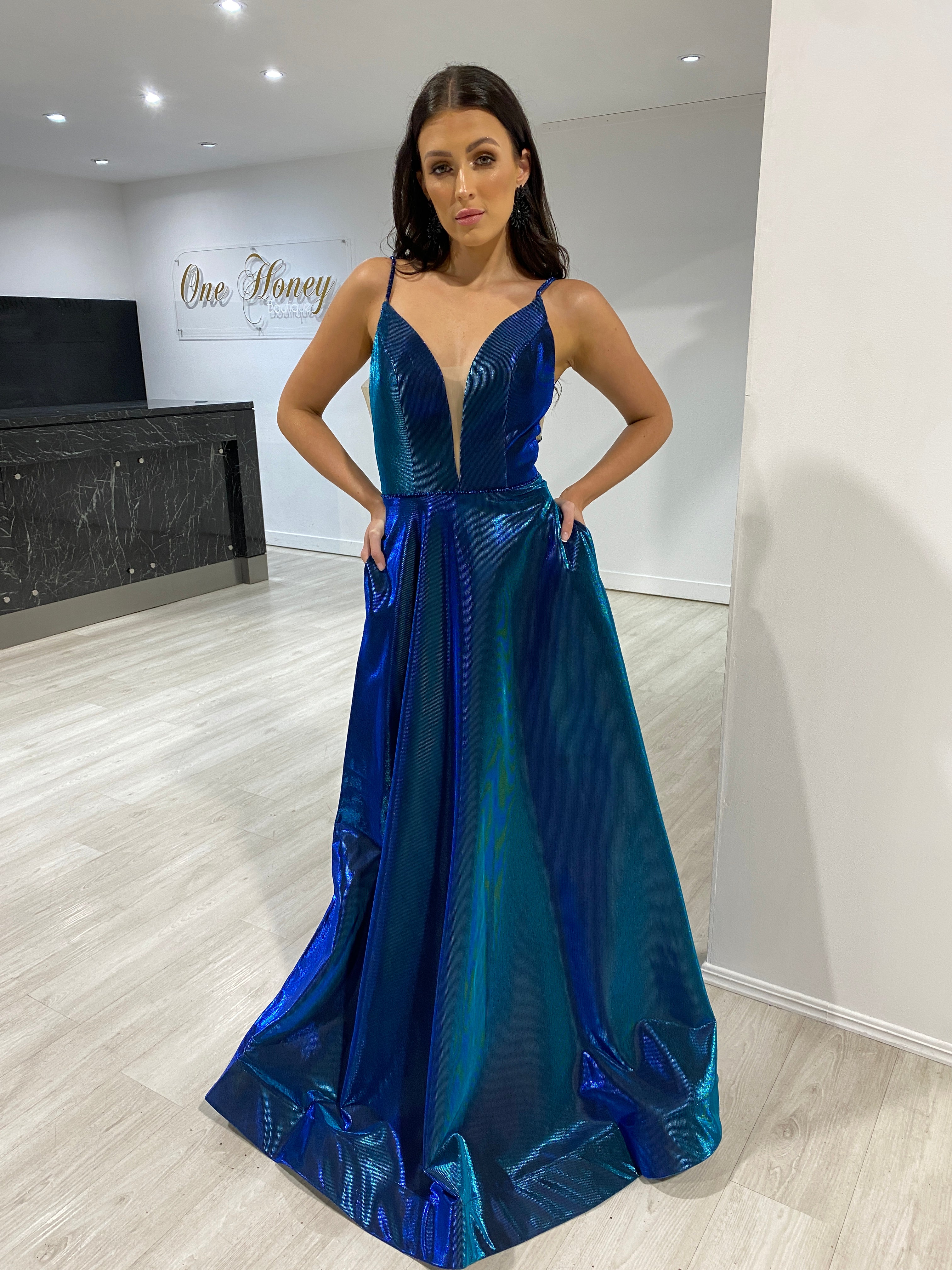 Honey Couture MONAE Blue Metallic Colour Change Formal Dress